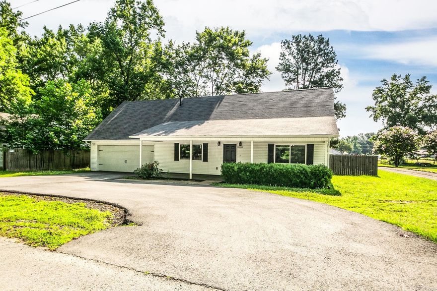 4-bedroom, 3-bath home featuring a spacious living area, laminate flooring, and a bonus room that offers flexible use. Master bedroom located upstairs with a private full bath. Additional features include a circle driveway and ample space throughout. Application fees, Security Deposit REQUIRED.  Pets (2 max) allowed upon approval with fees.