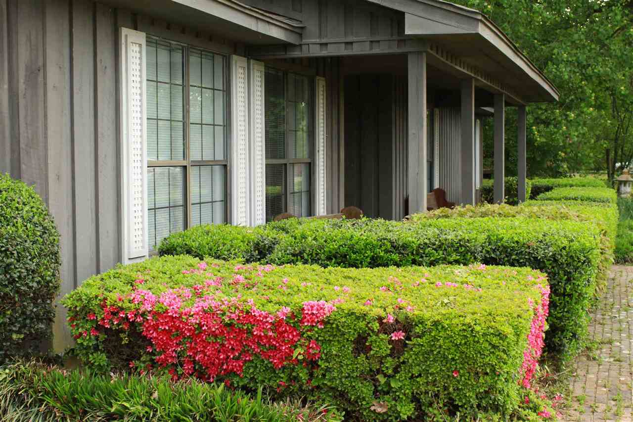 River Drive Estates - Residential