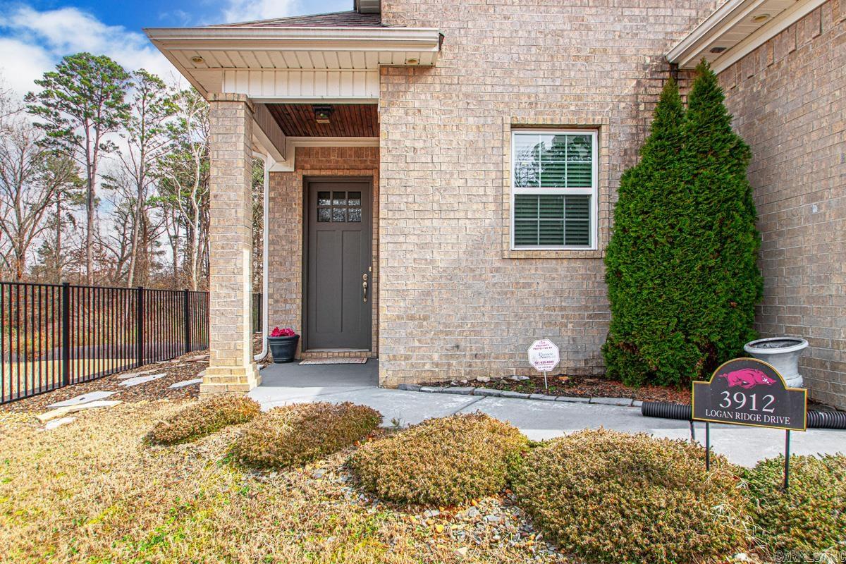 HUNTER CROSSING - Residential