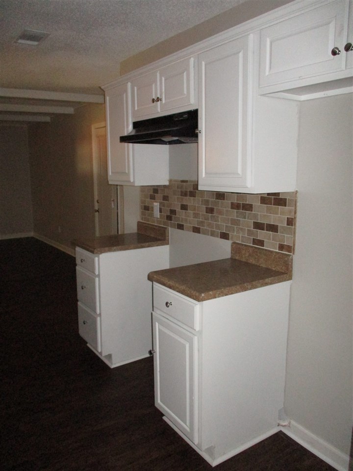 North Hills Manor - Residential Lease