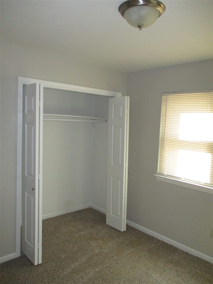 North Hills Manor - Residential Lease