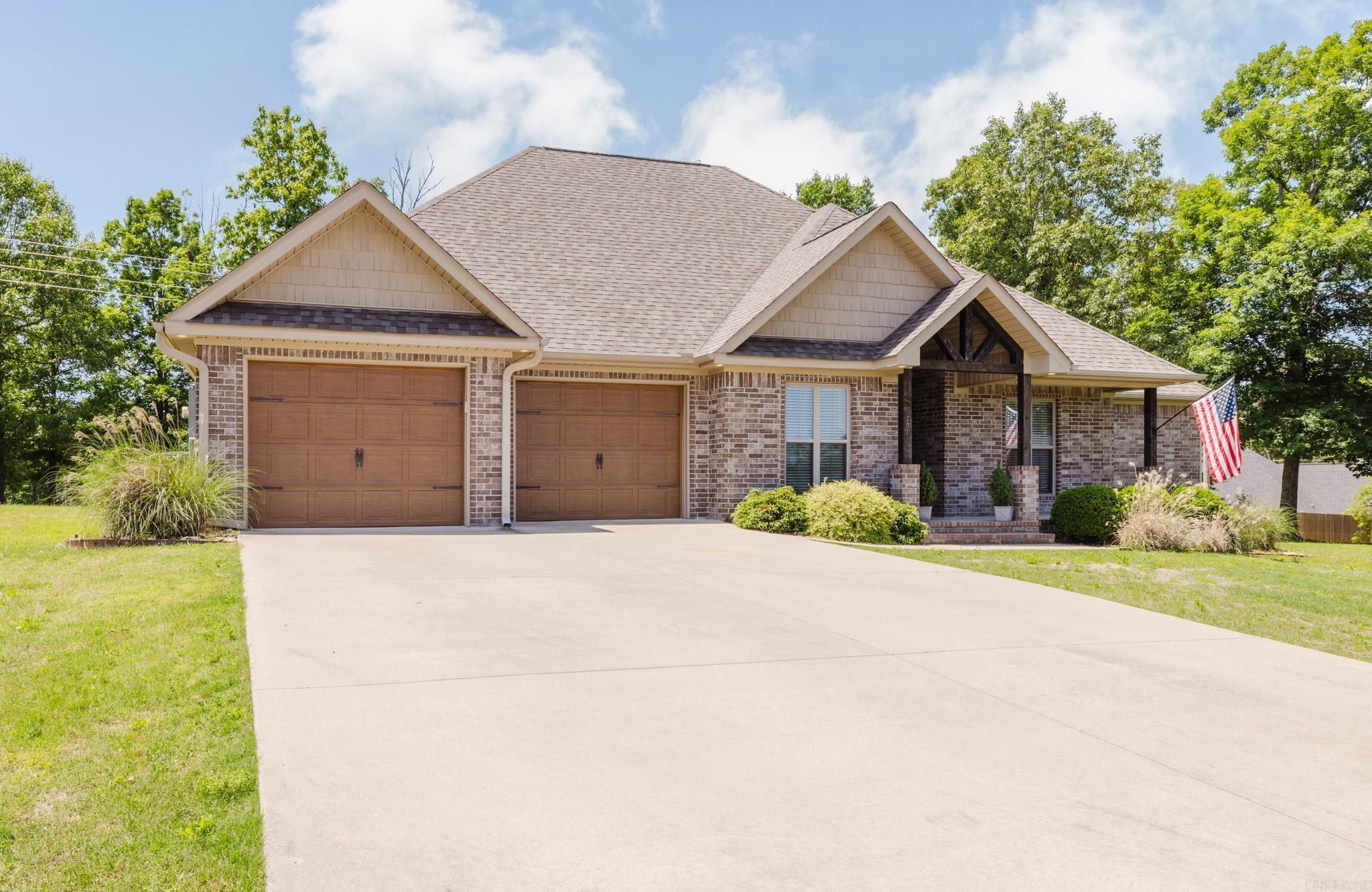JACOB CREEK - Residential