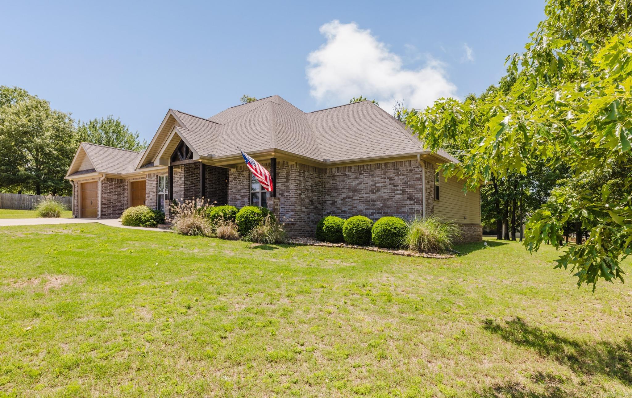 JACOB CREEK - Residential