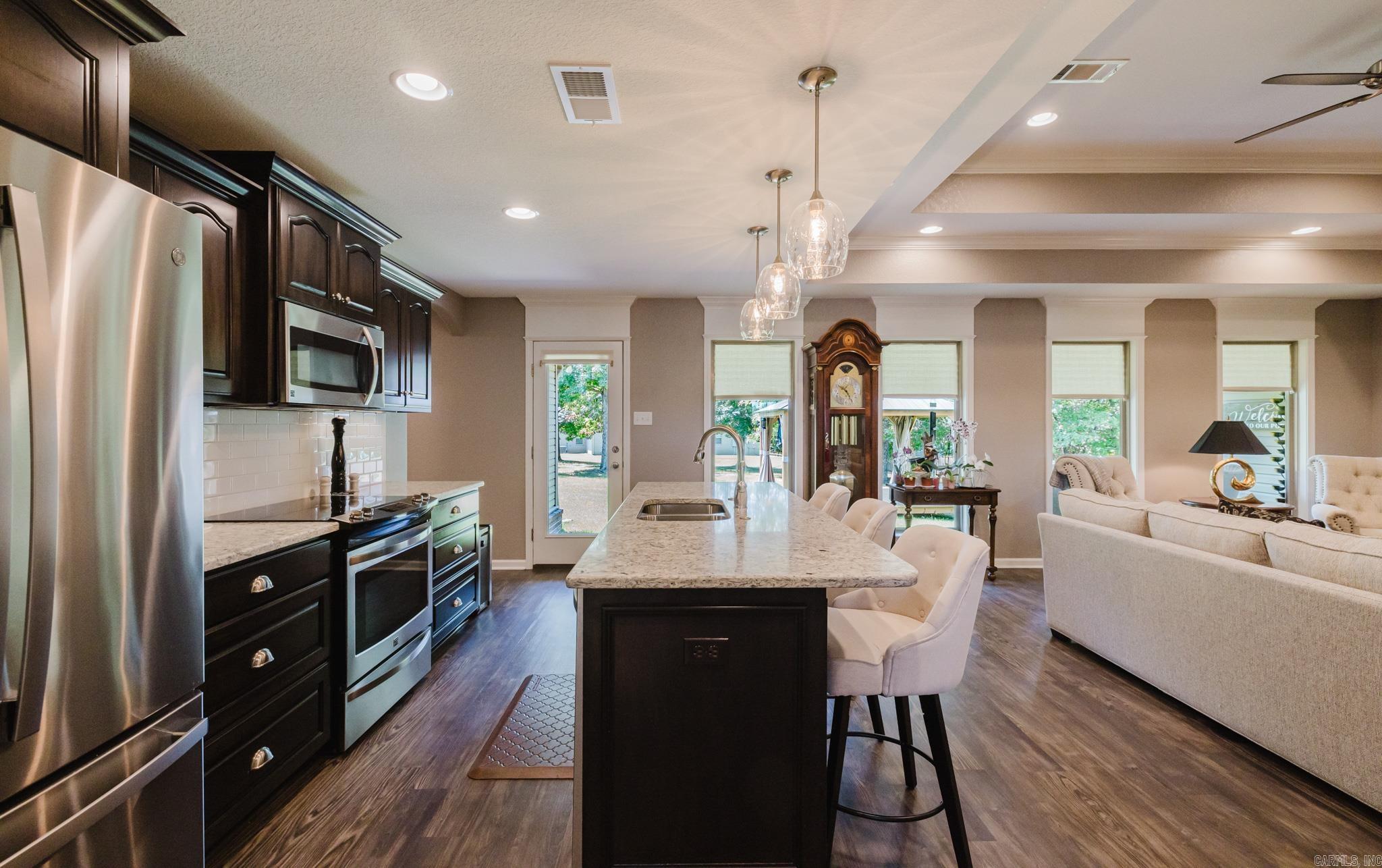 JACOB CREEK - Residential