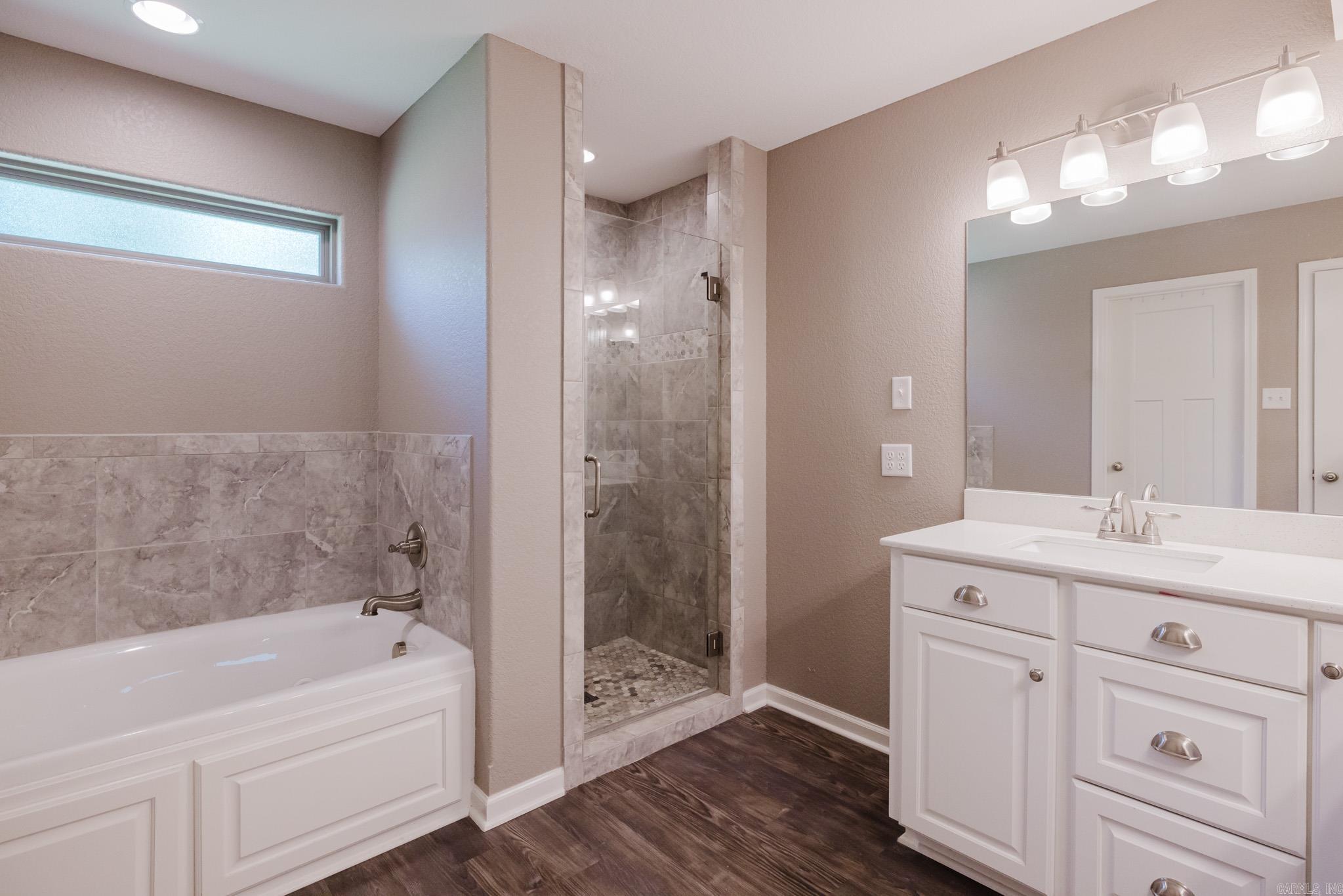 JACOB CREEK - Residential