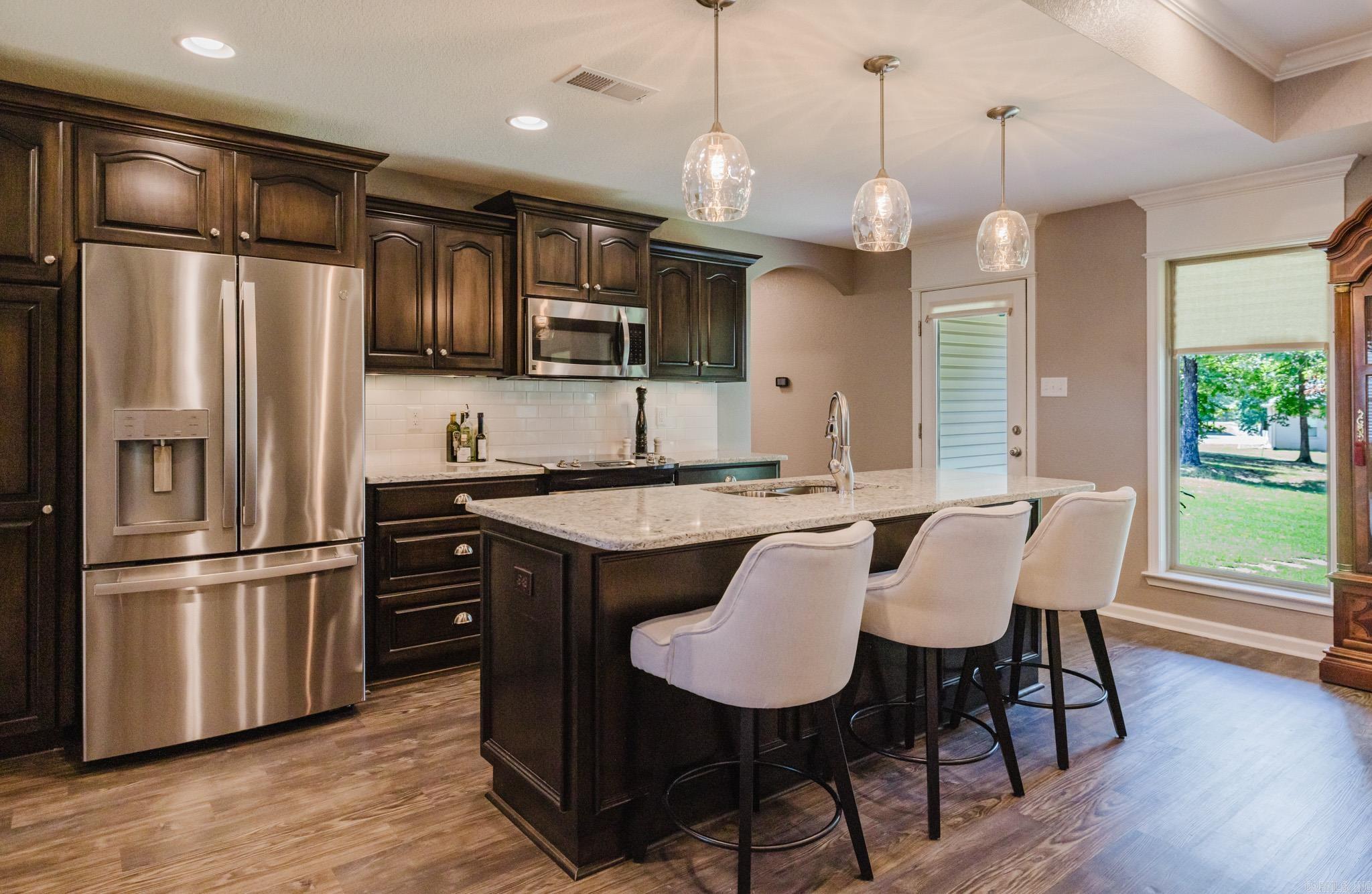 JACOB CREEK - Residential
