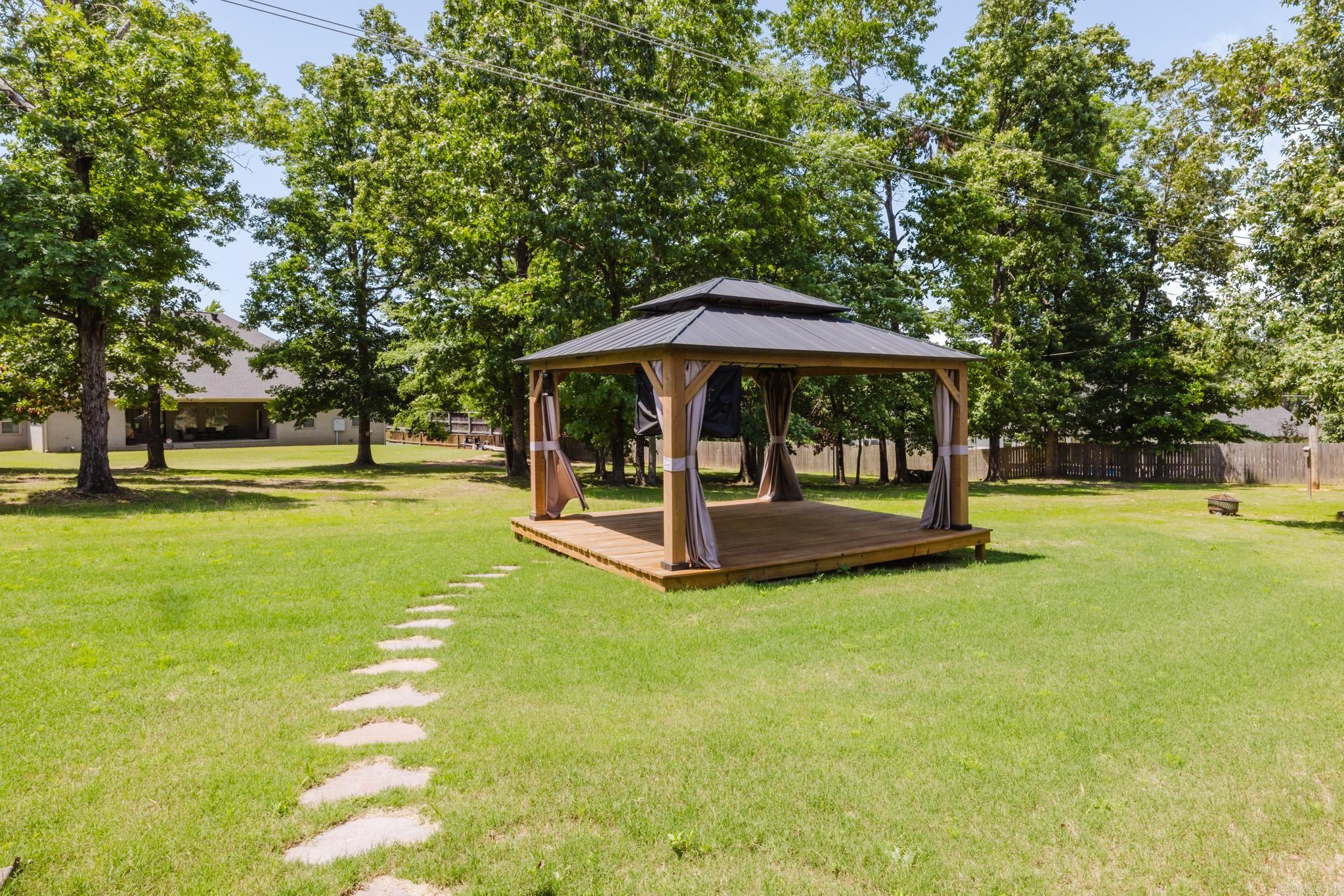 JACOB CREEK - Residential