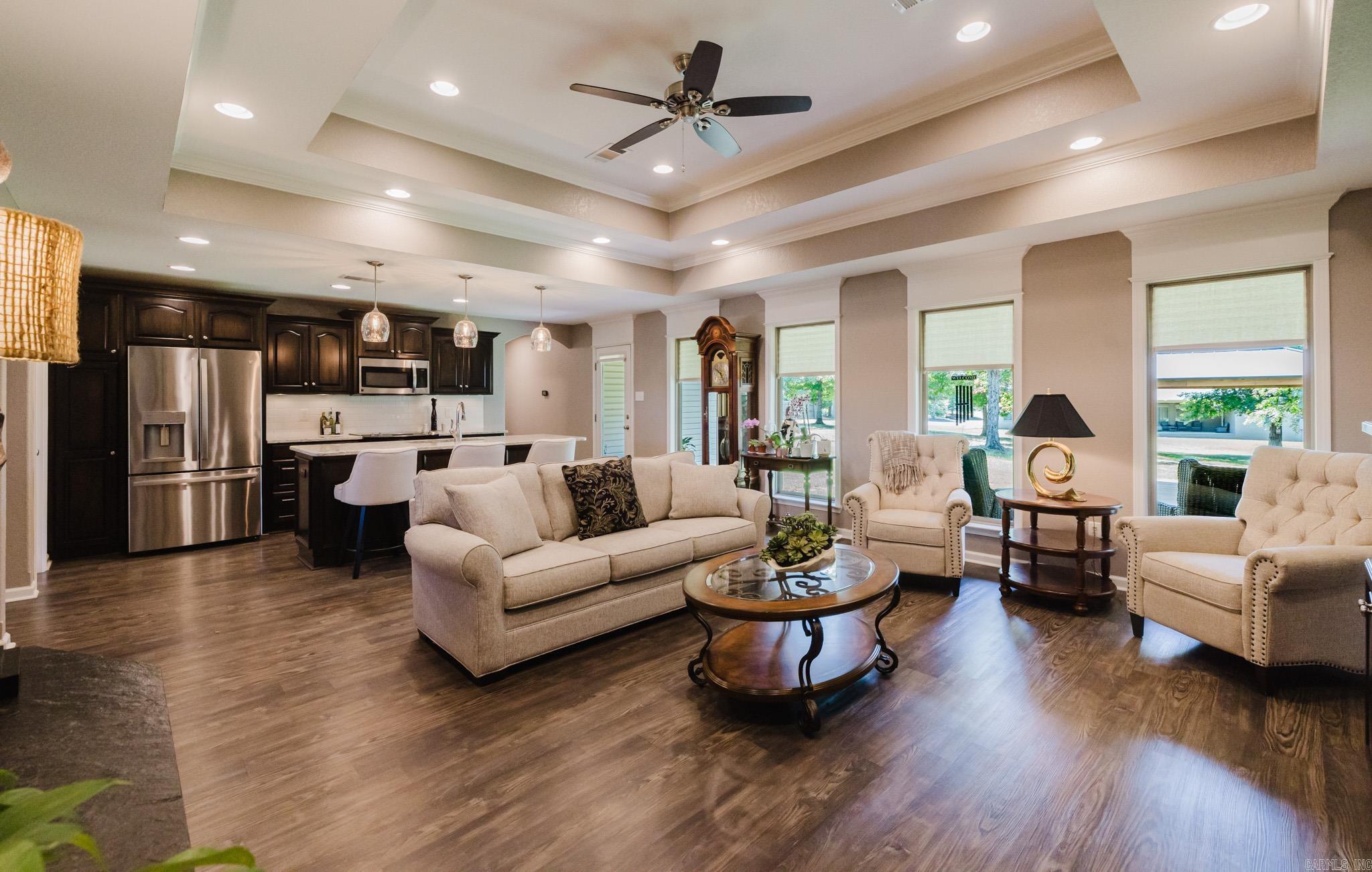 JACOB CREEK - Residential
