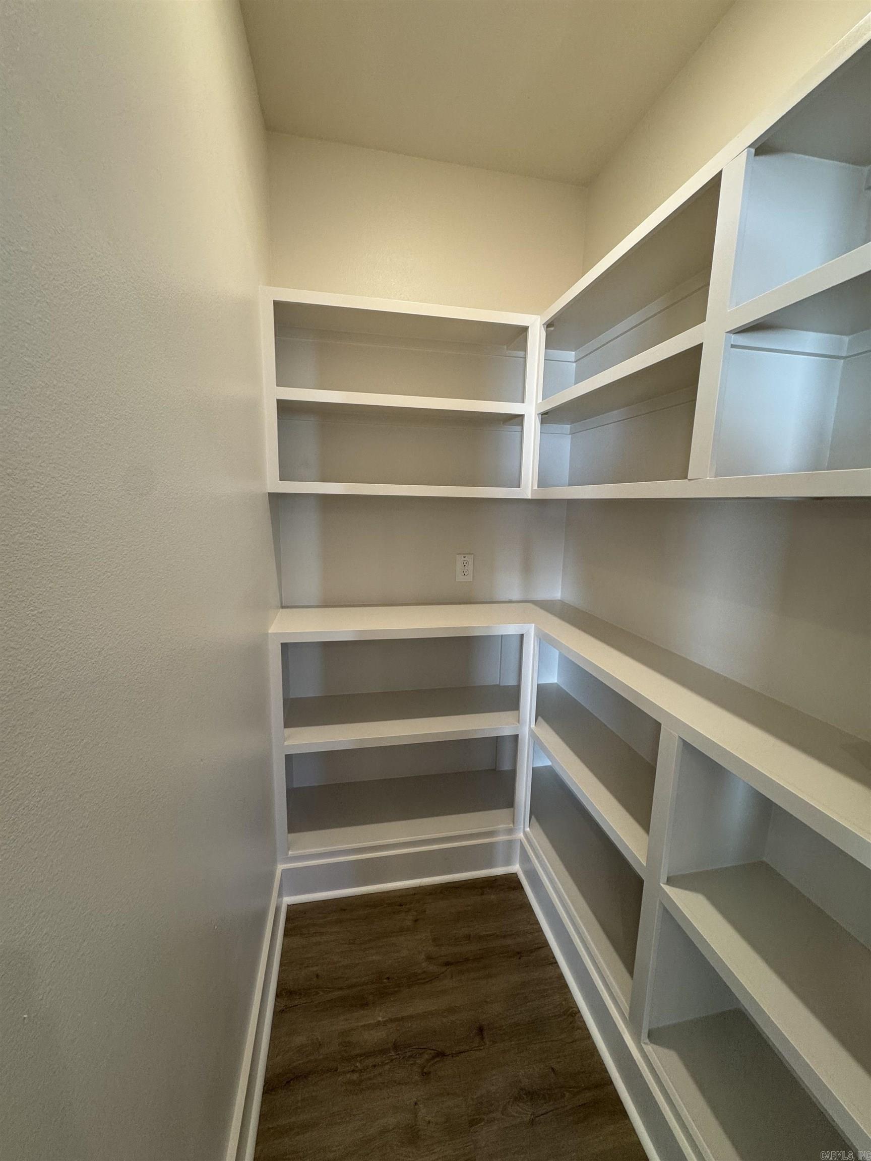 MIDTOWN BRYANT - Residential