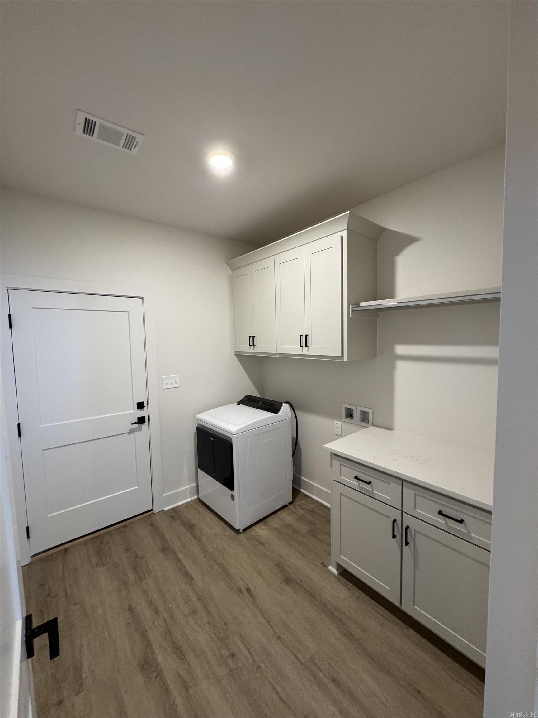 MIDTOWN BRYANT - Residential