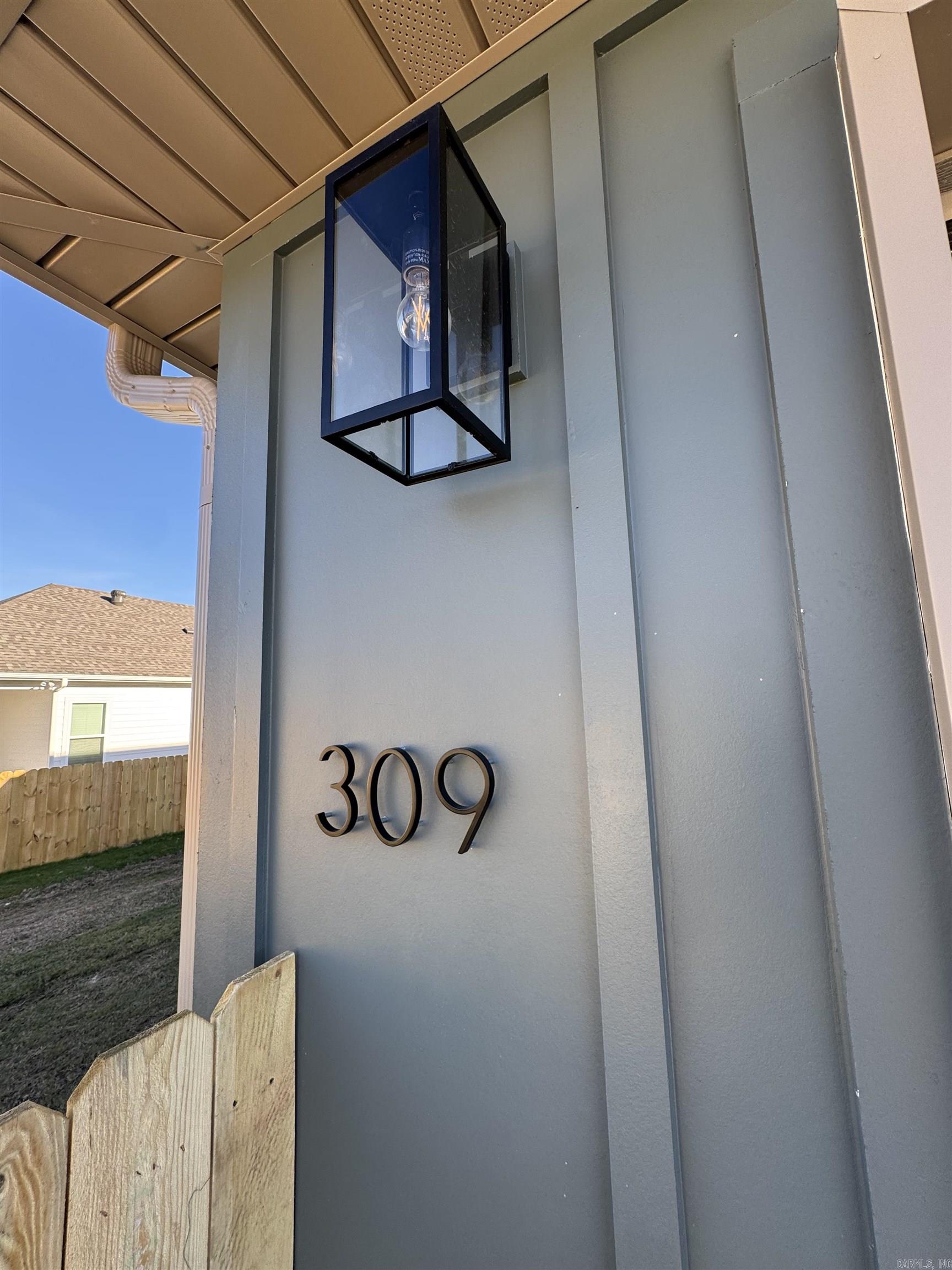 MIDTOWN BRYANT - Residential