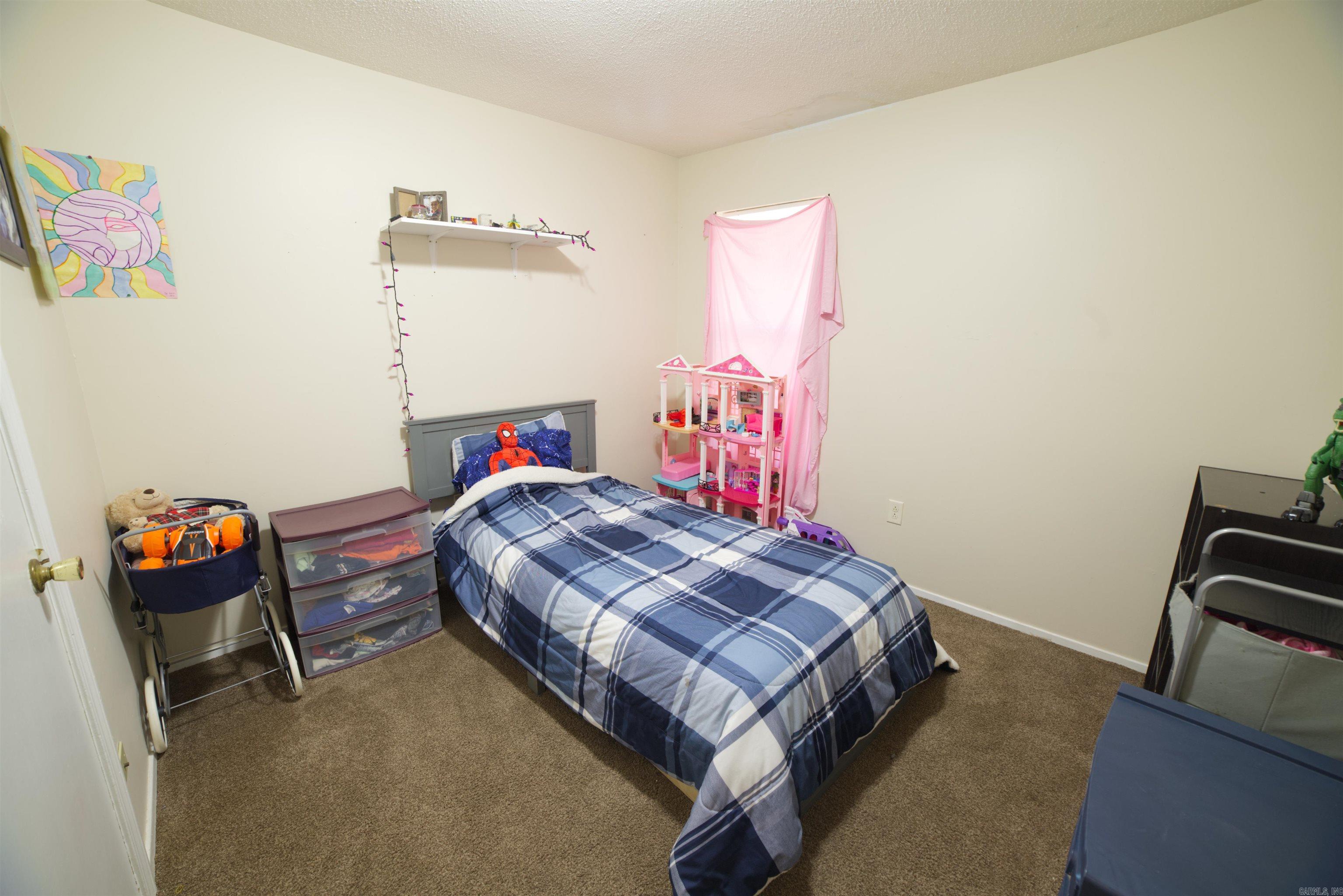 VALLEY VIEW - Residential