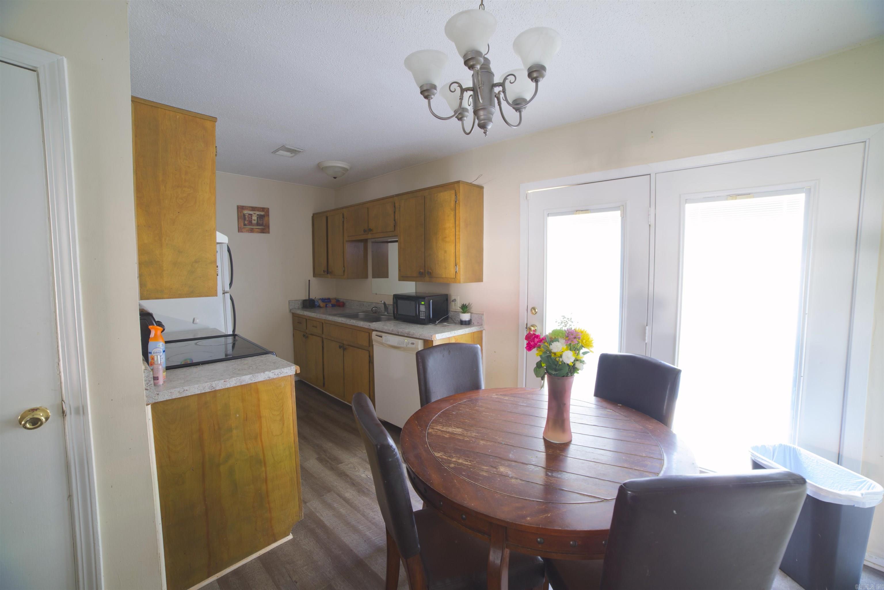 VALLEY VIEW - Residential