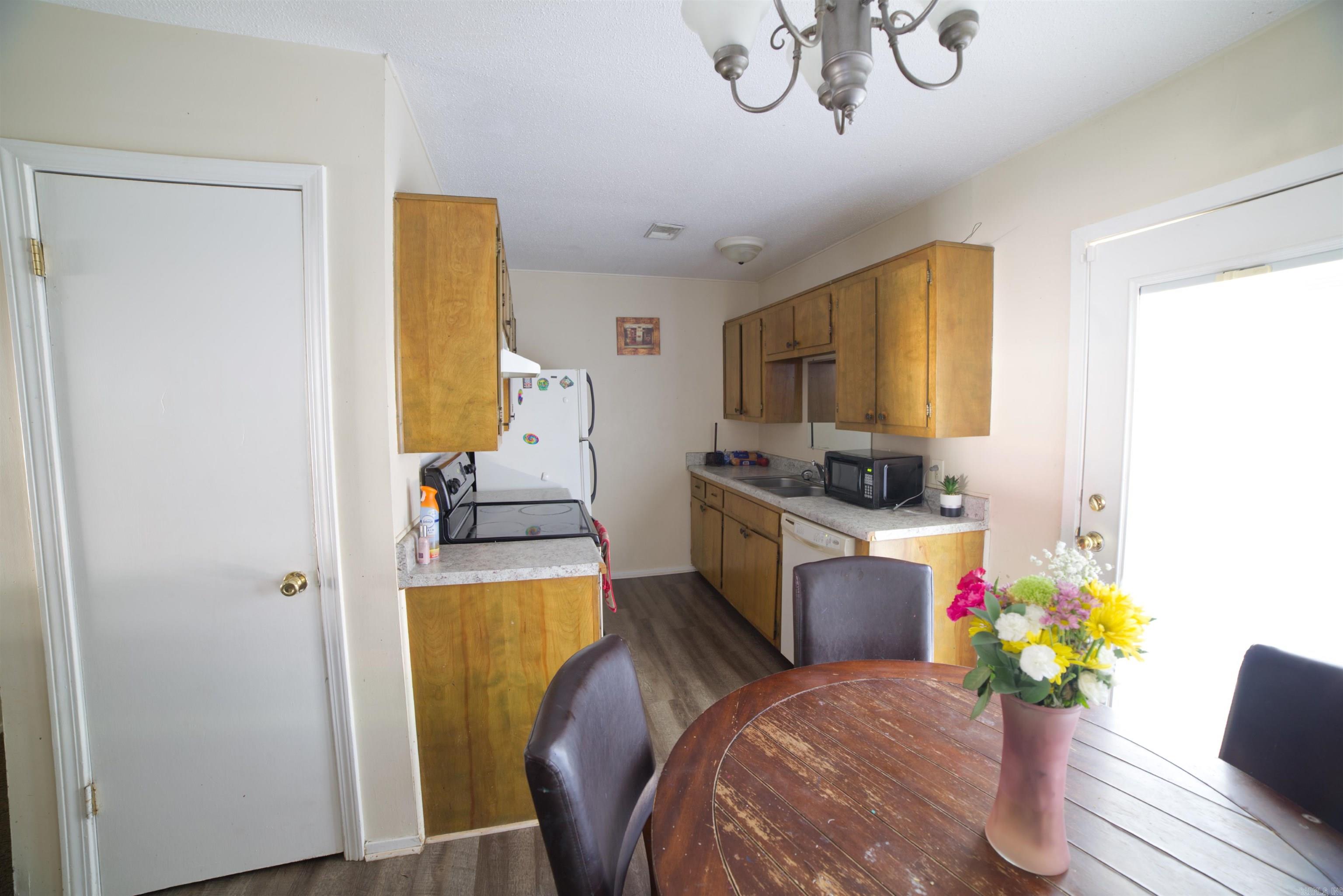 VALLEY VIEW - Residential