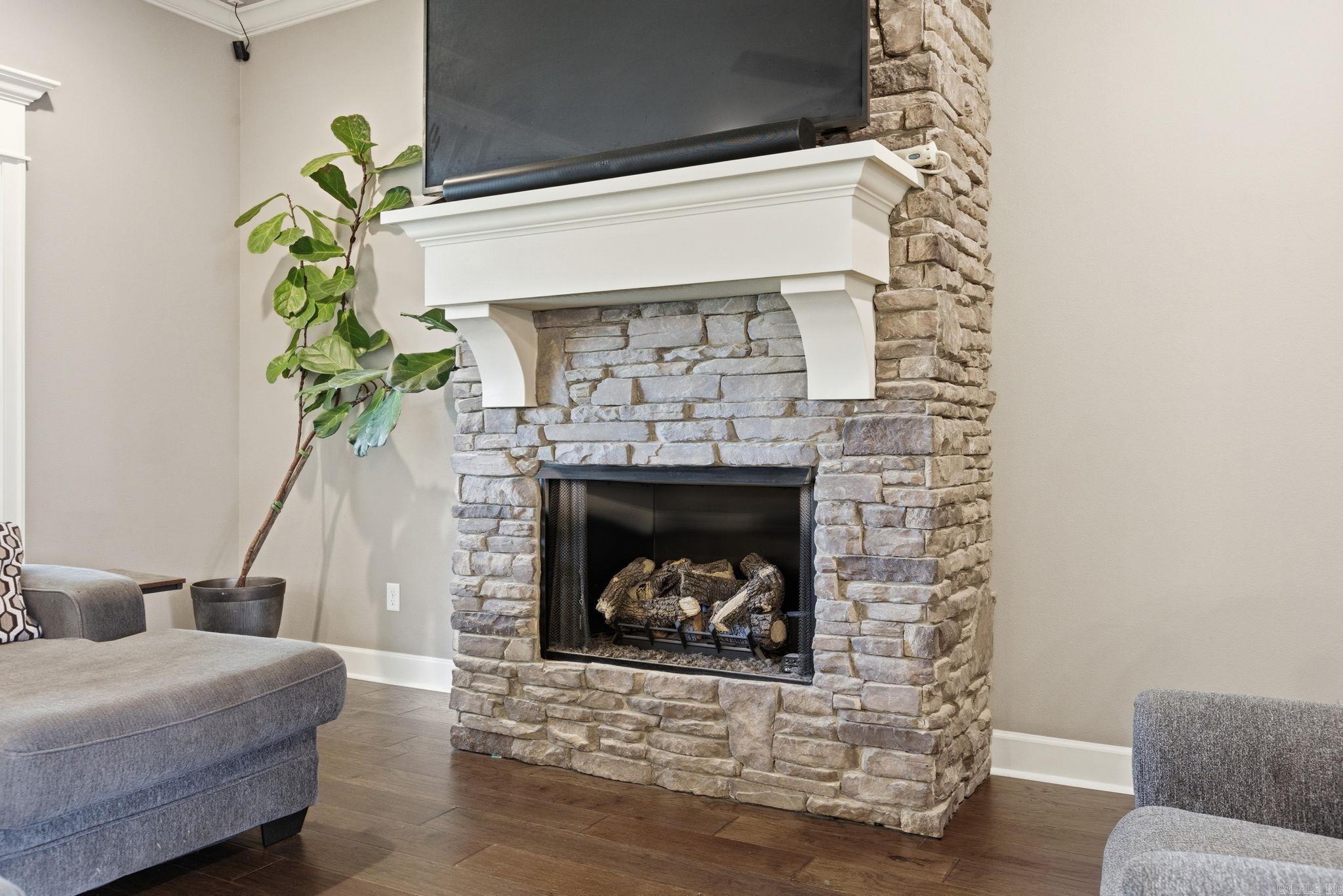 COLDWATER CREEK - Residential