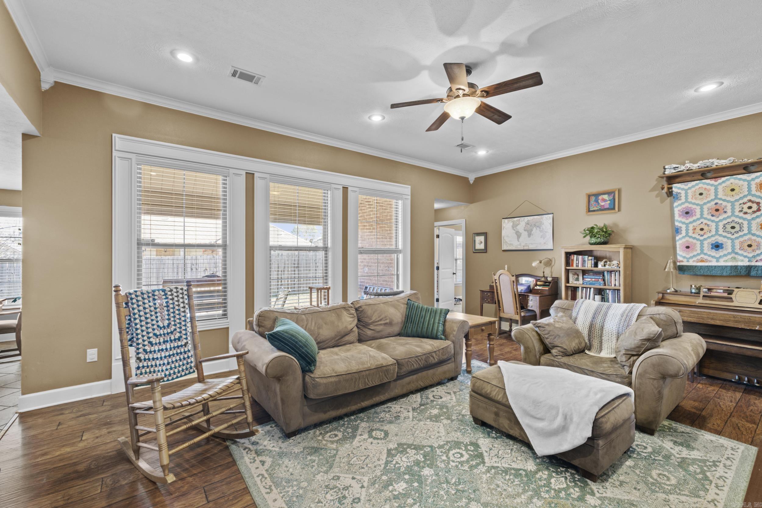 RIDGEWOOD S/D - Residential