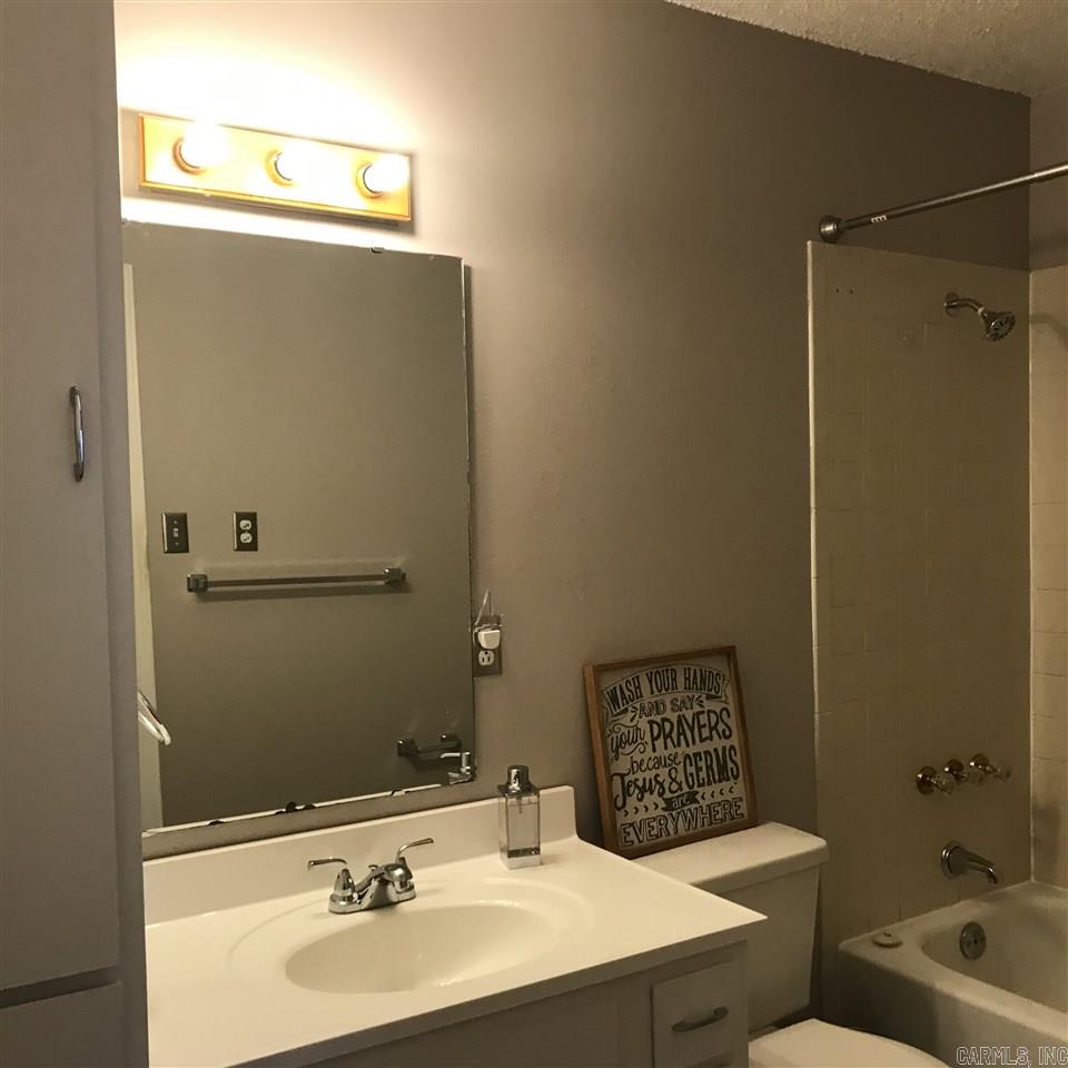 Tree Hill Park - Residential Lease