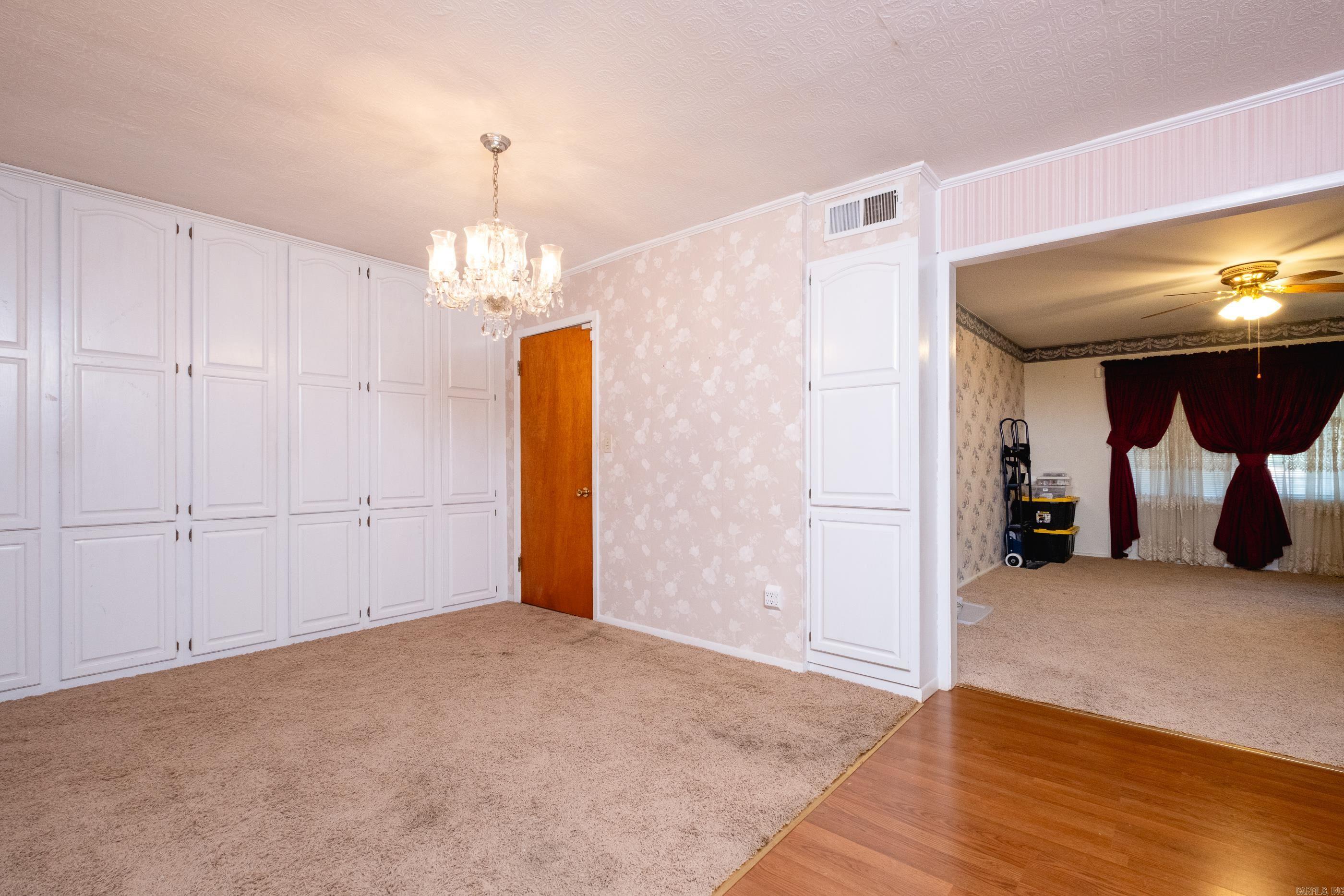 MEADOWCLIFF - Residential