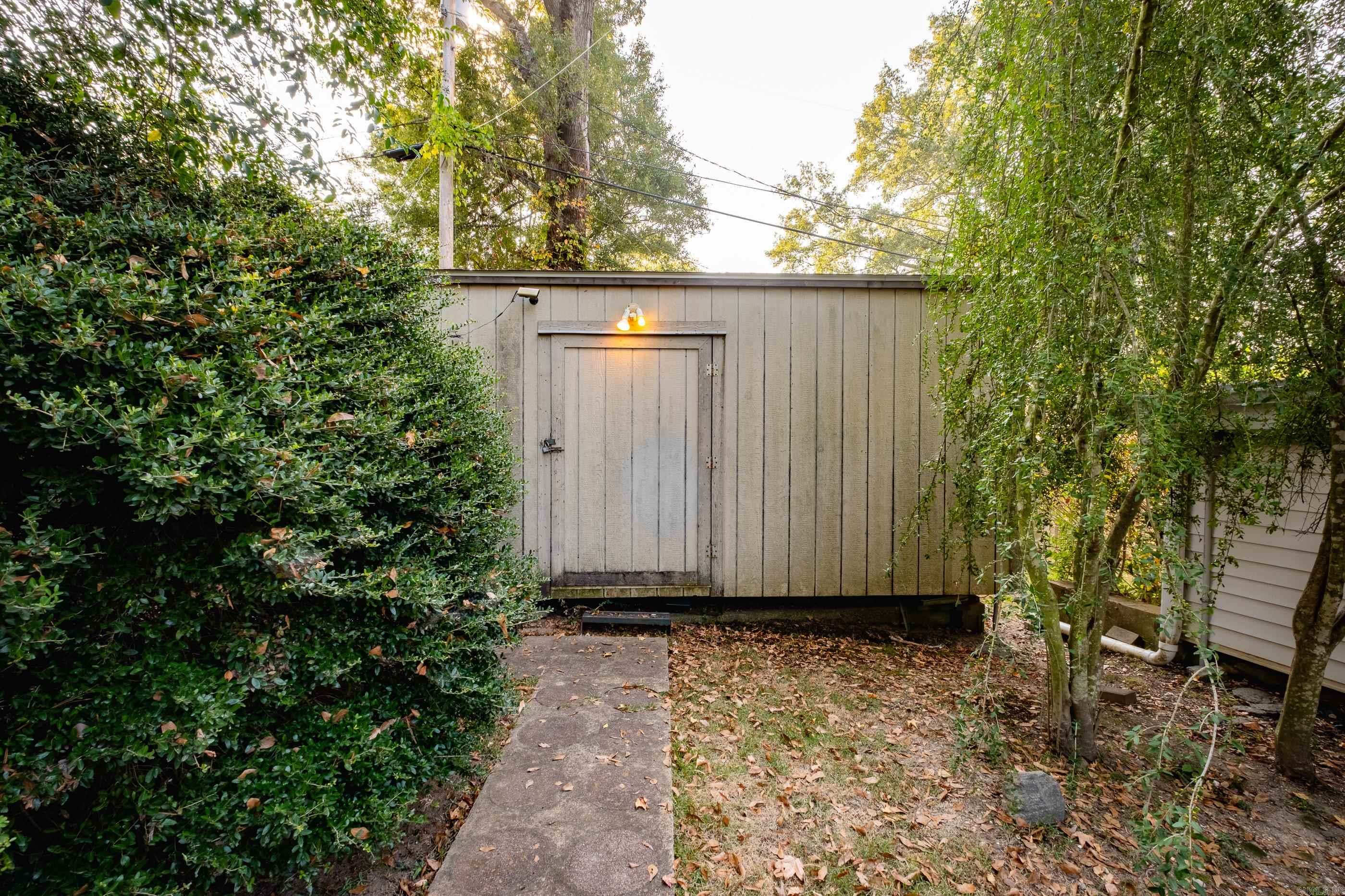 MEADOWCLIFF - Residential