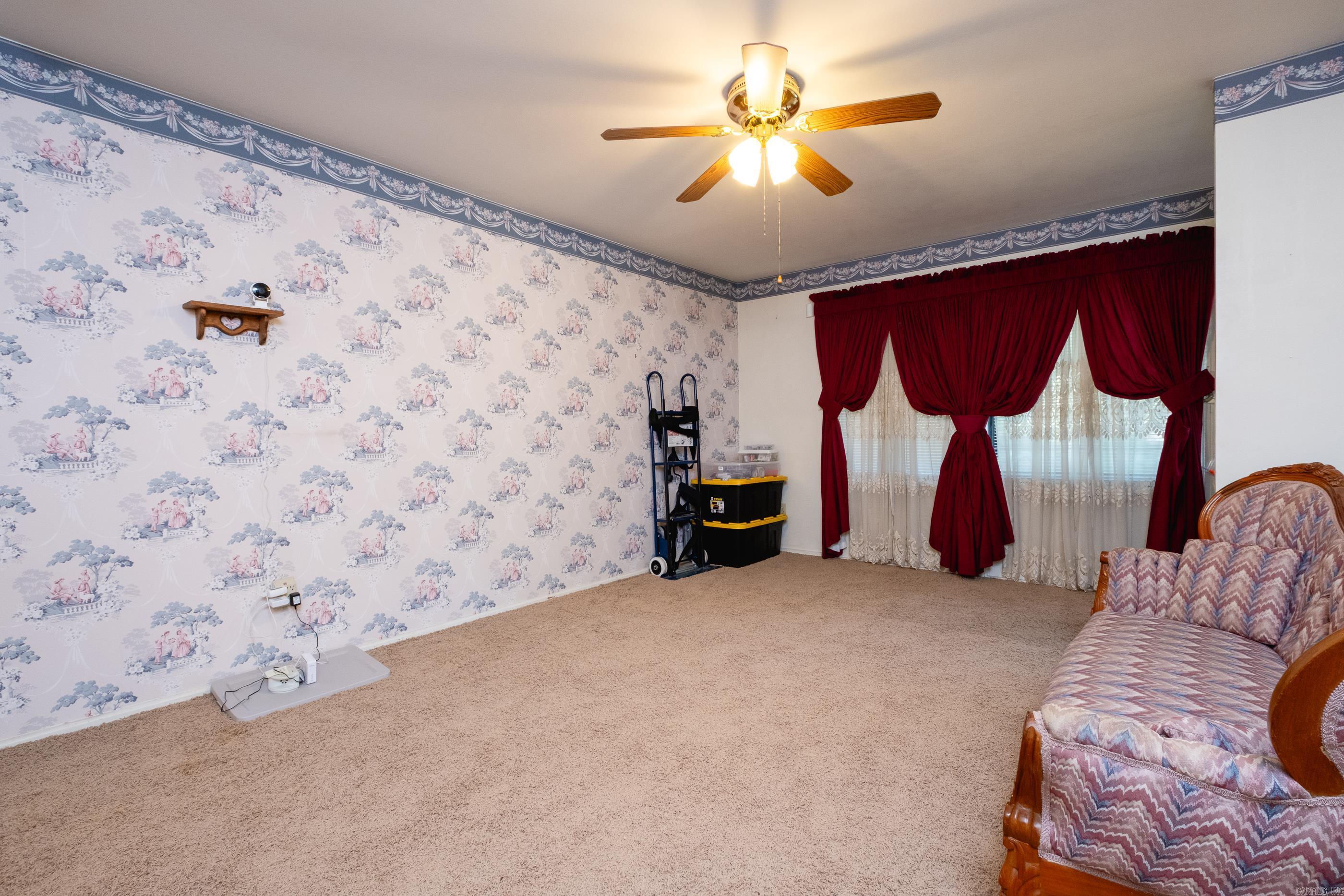 MEADOWCLIFF - Residential