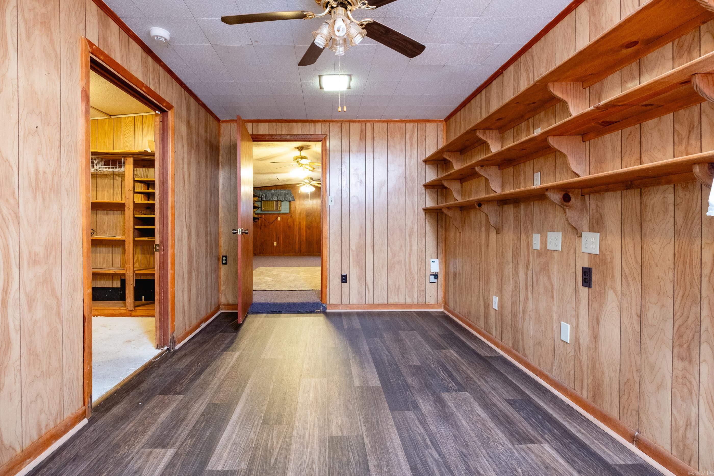 MEADOWCLIFF - Residential