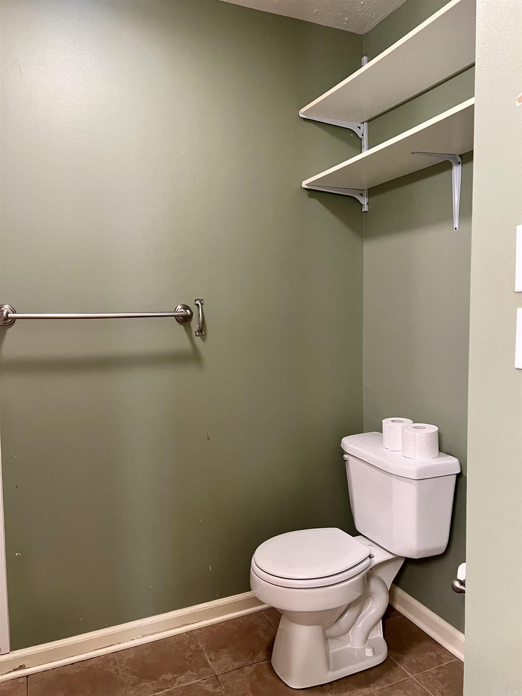 SKYLINE MEADOWS - Residential