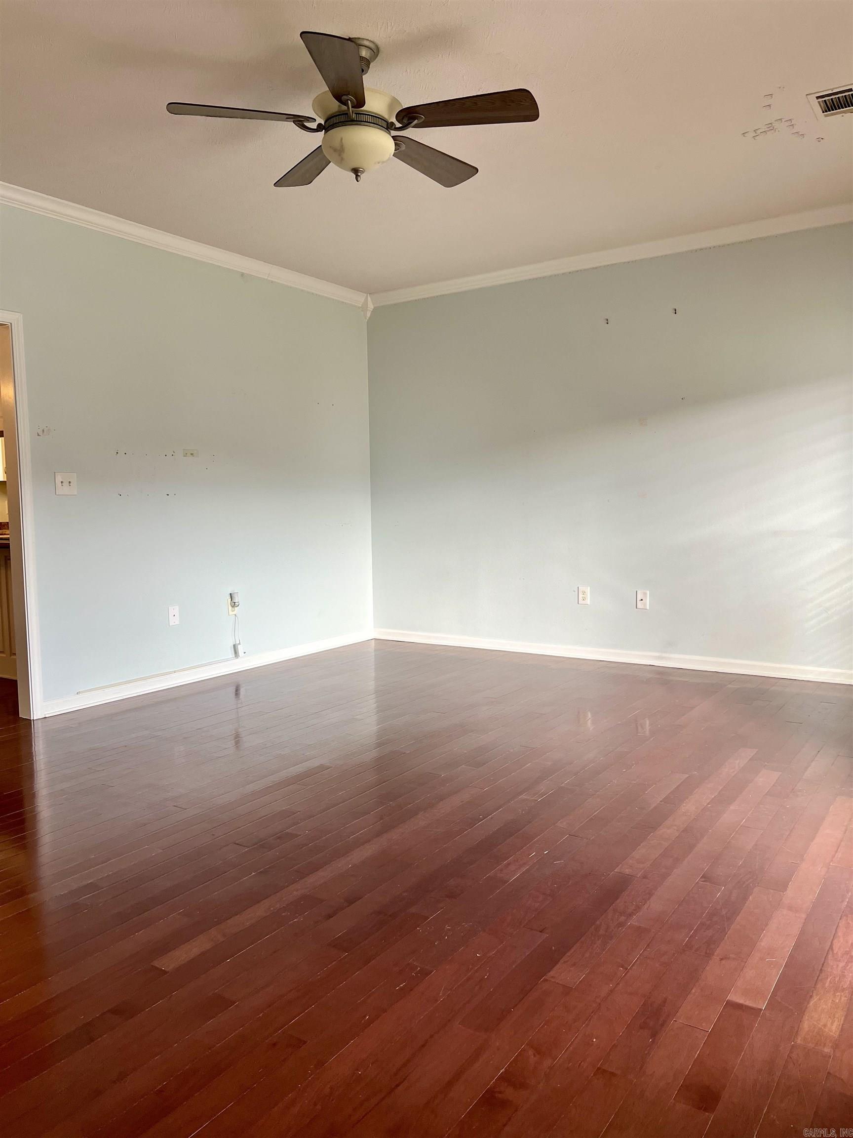 SKYLINE MEADOWS - Residential