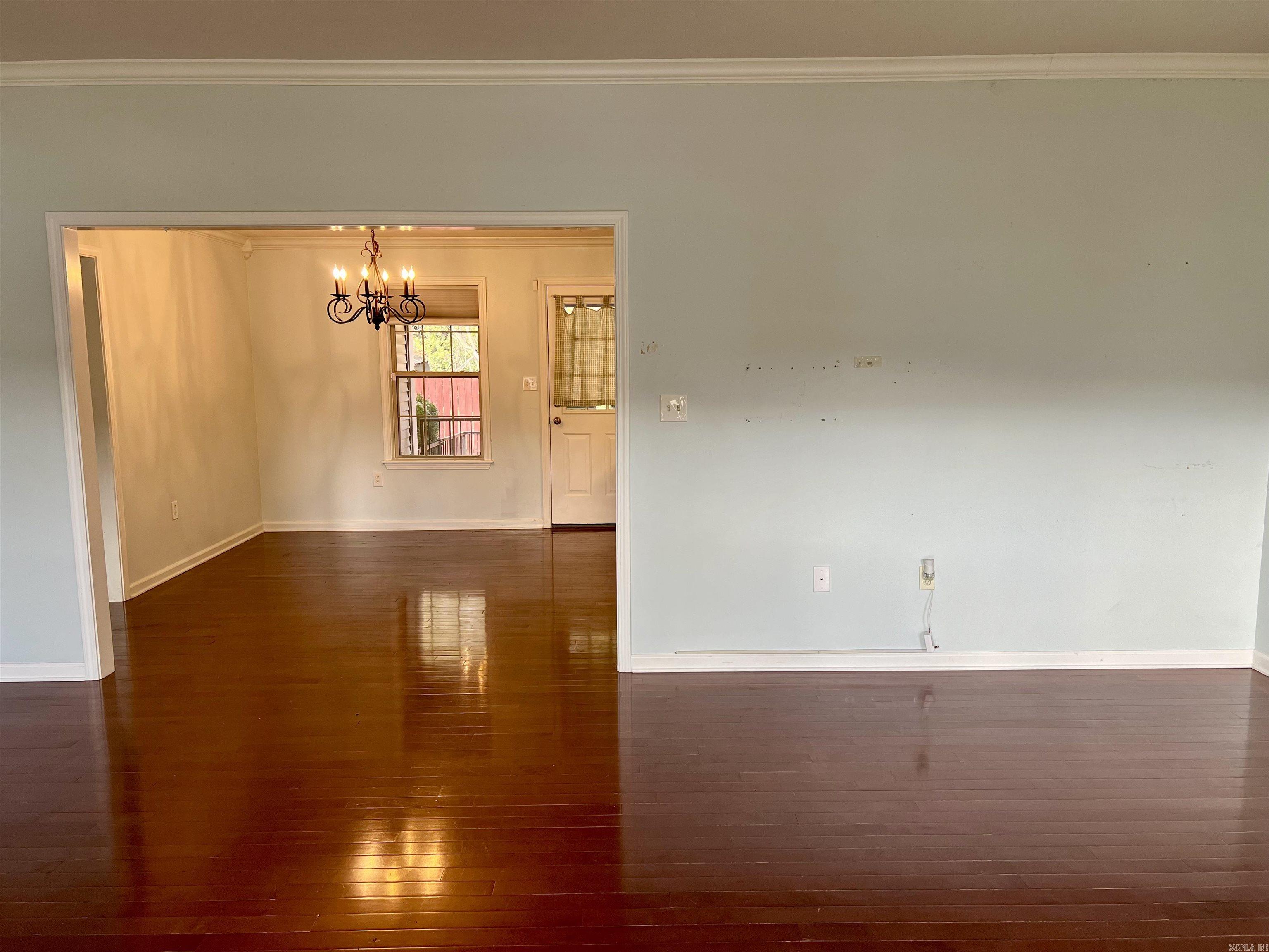 SKYLINE MEADOWS - Residential