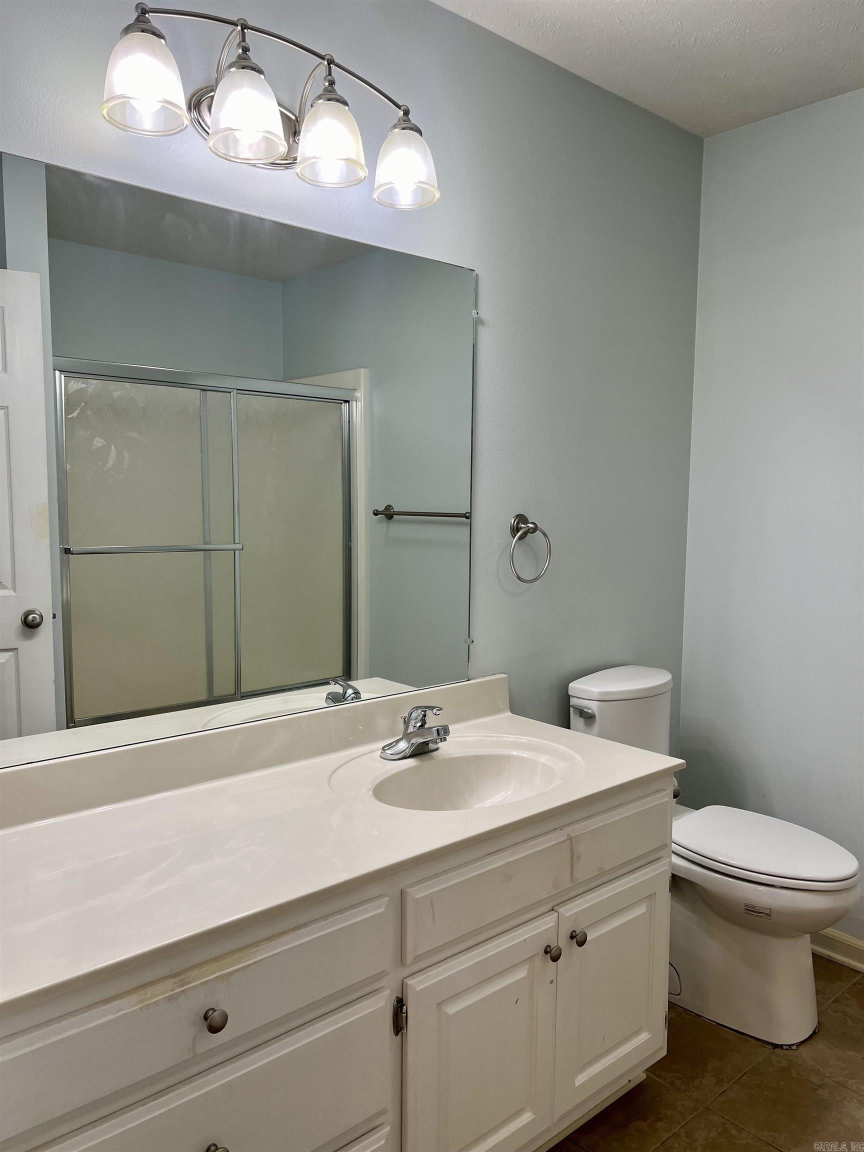 SKYLINE MEADOWS - Residential