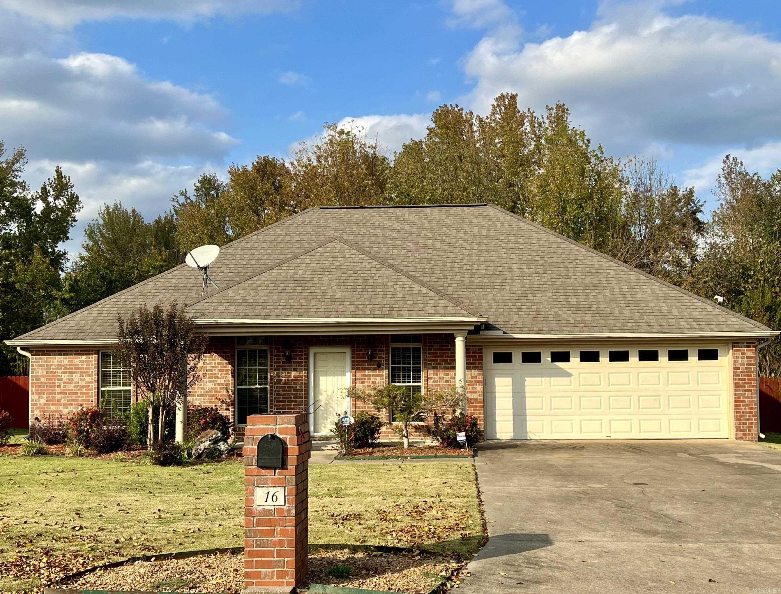 SKYLINE MEADOWS - Residential