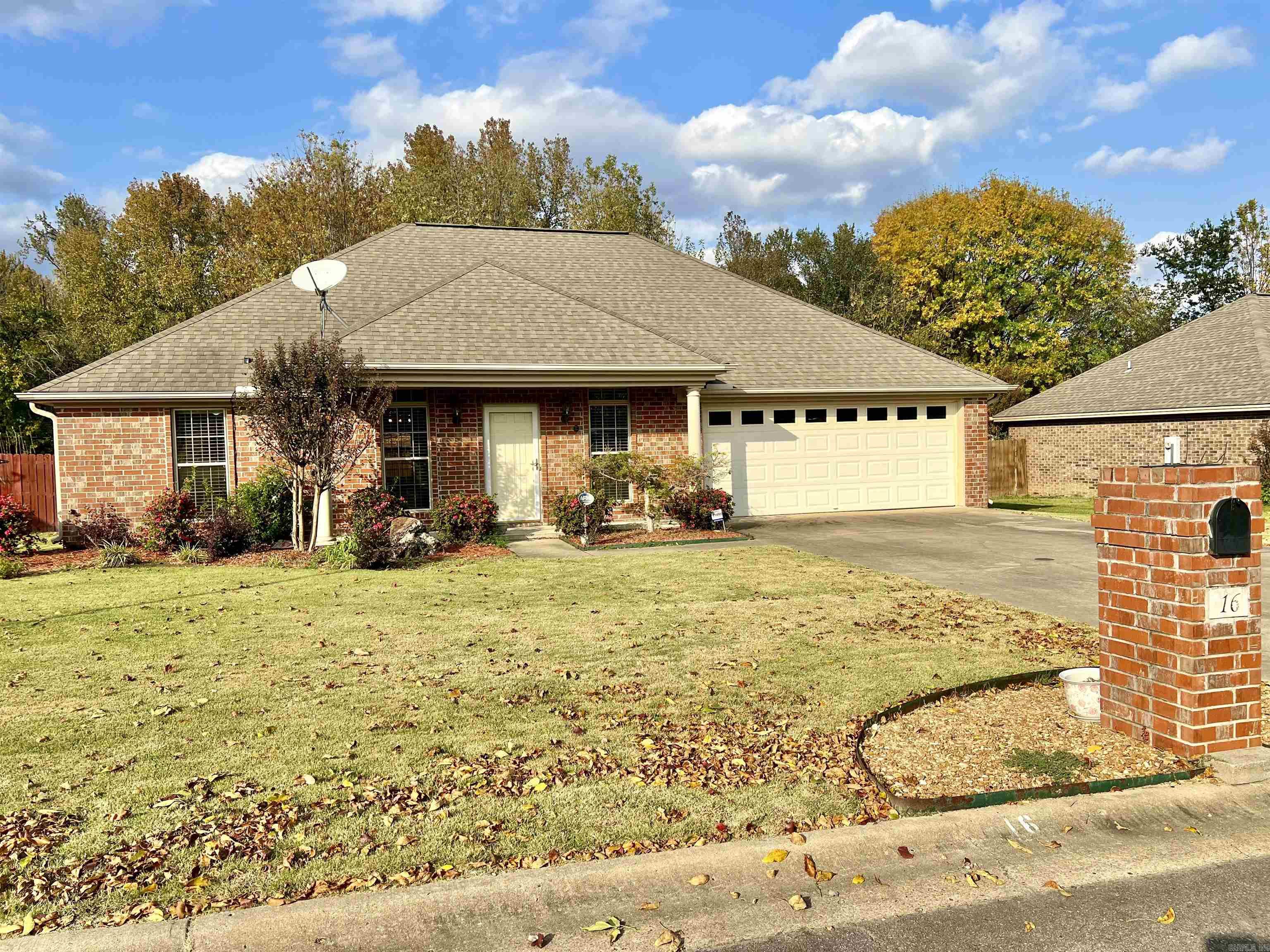 SKYLINE MEADOWS - Residential