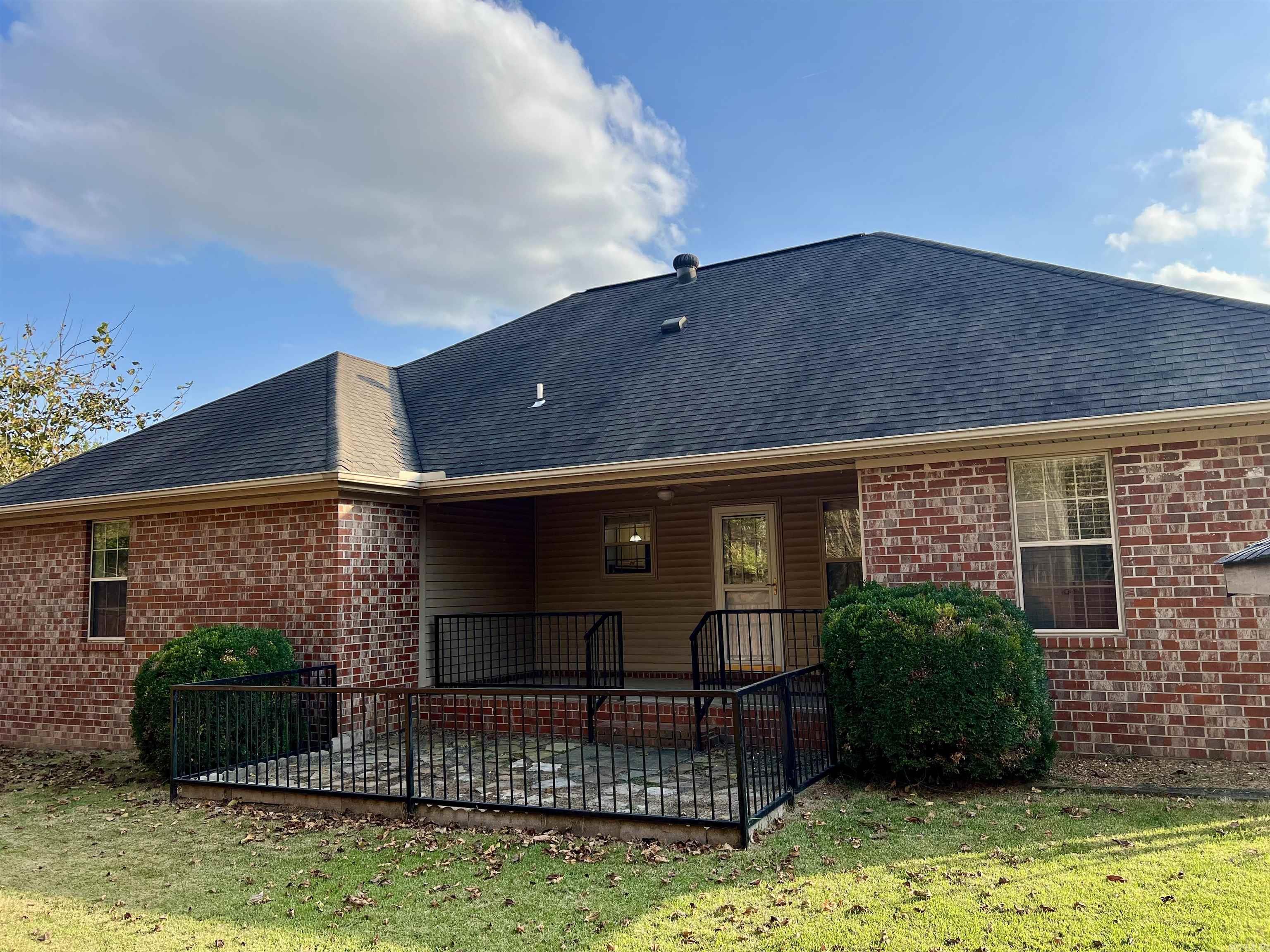 SKYLINE MEADOWS - Residential