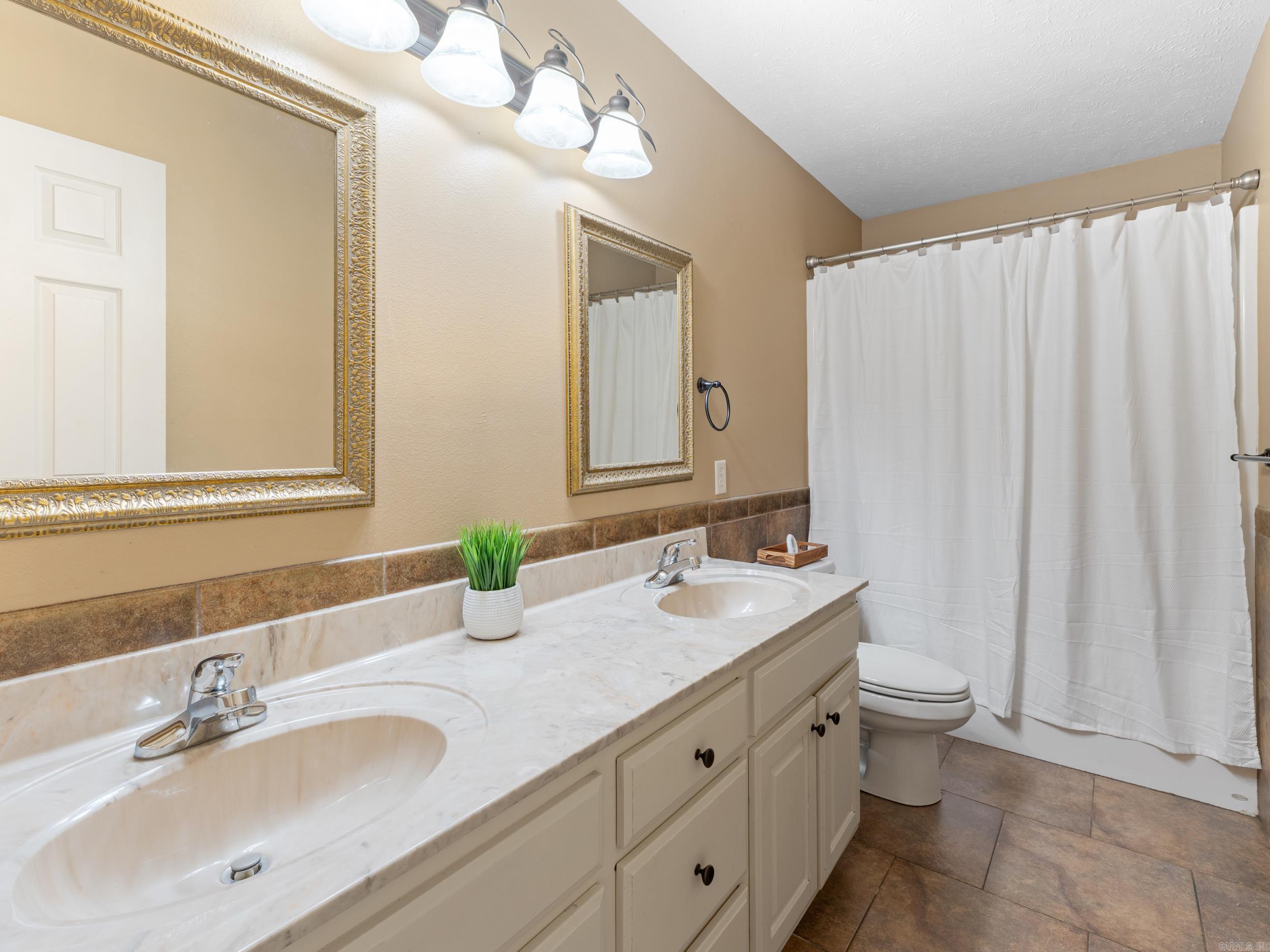 COLONY WEST S/D - Residential