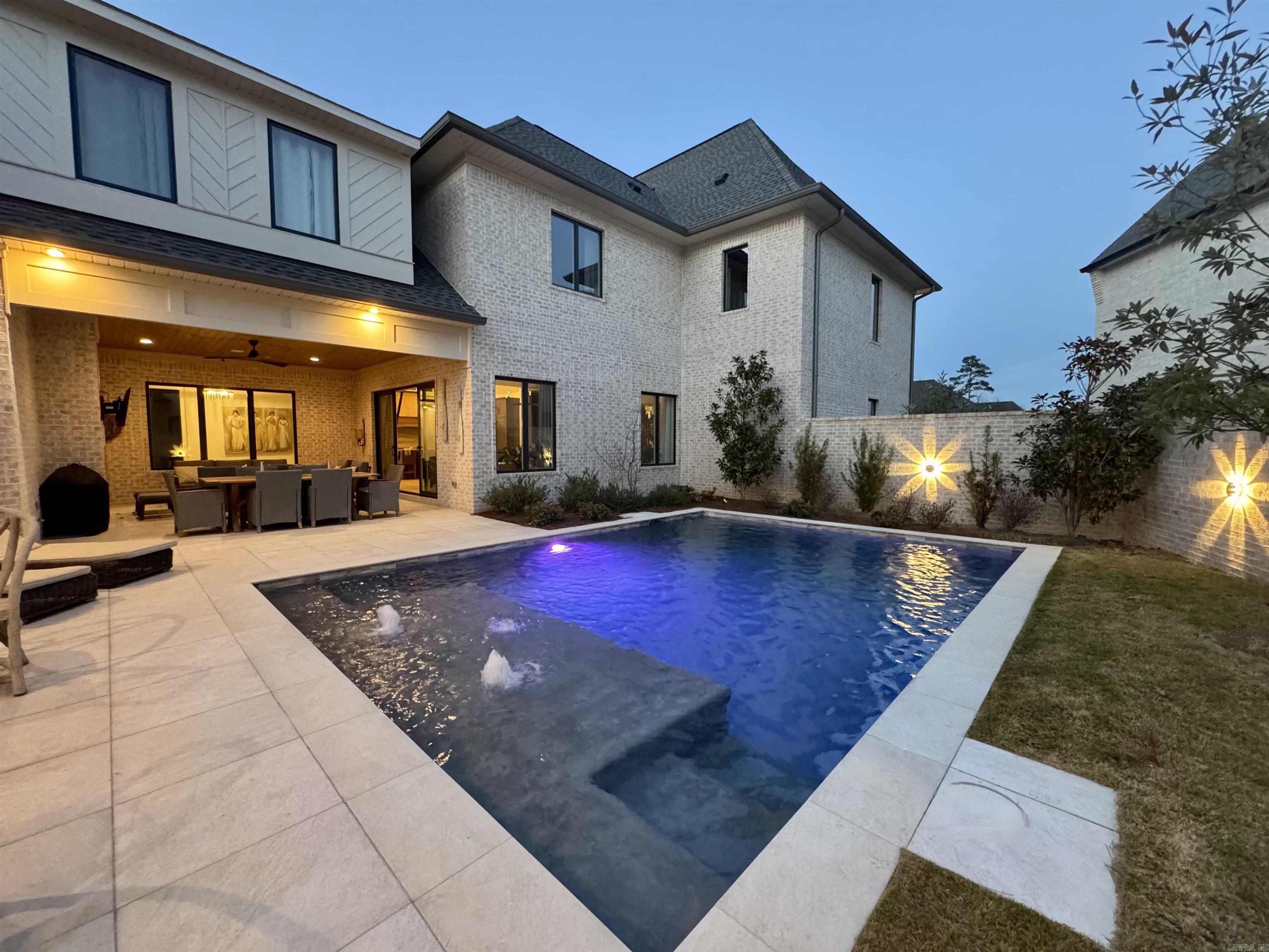 CHENAL VALLEY HALLEN COURT - Residential