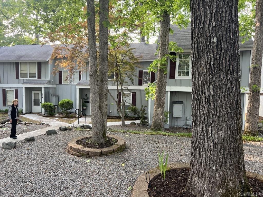 DESOTO COURTS TOWNHOUSE - Residential