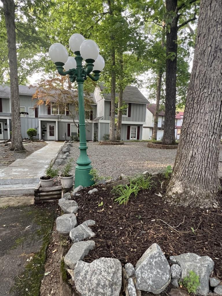 DESOTO COURTS TOWNHOUSE - Residential