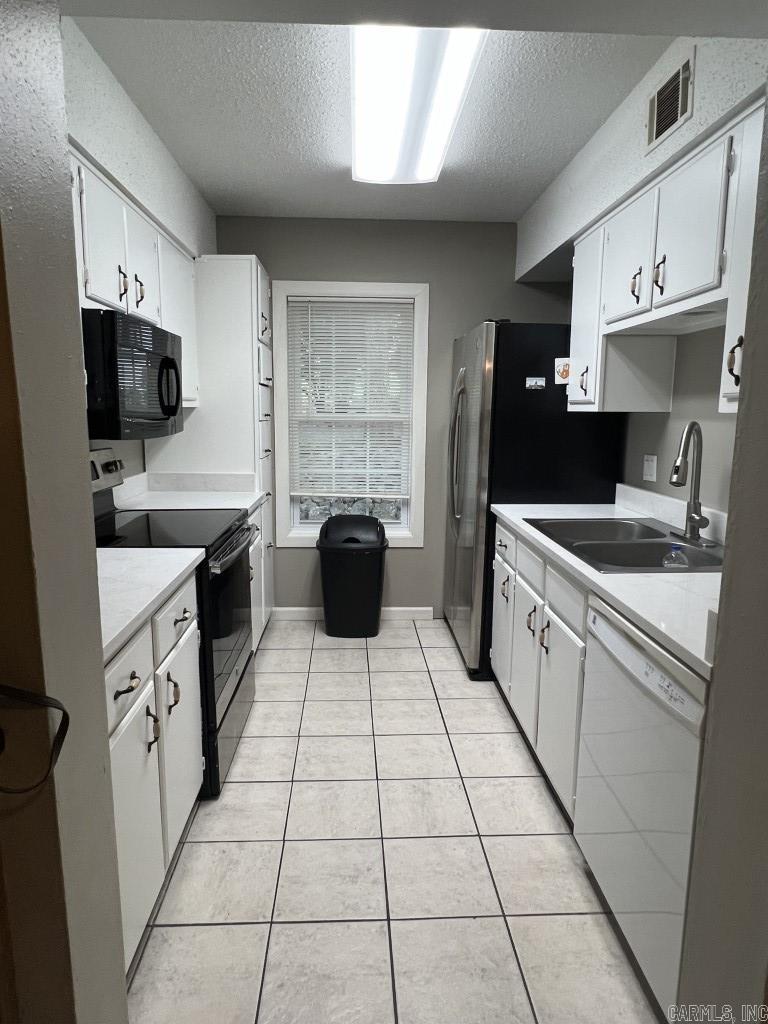 DESOTO COURTS TOWNHOUSE - Residential