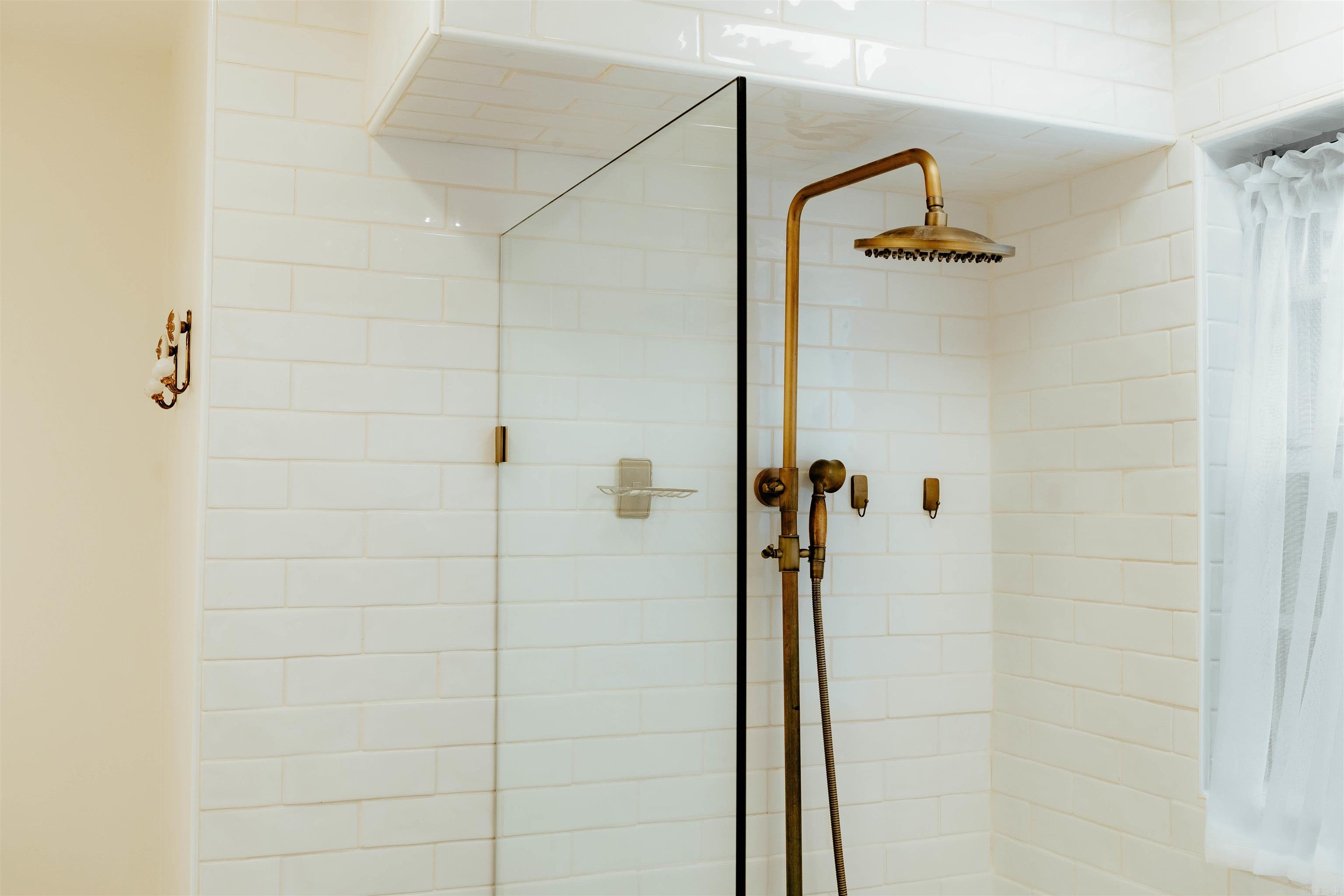 WALTON HEIGHTS - Residential