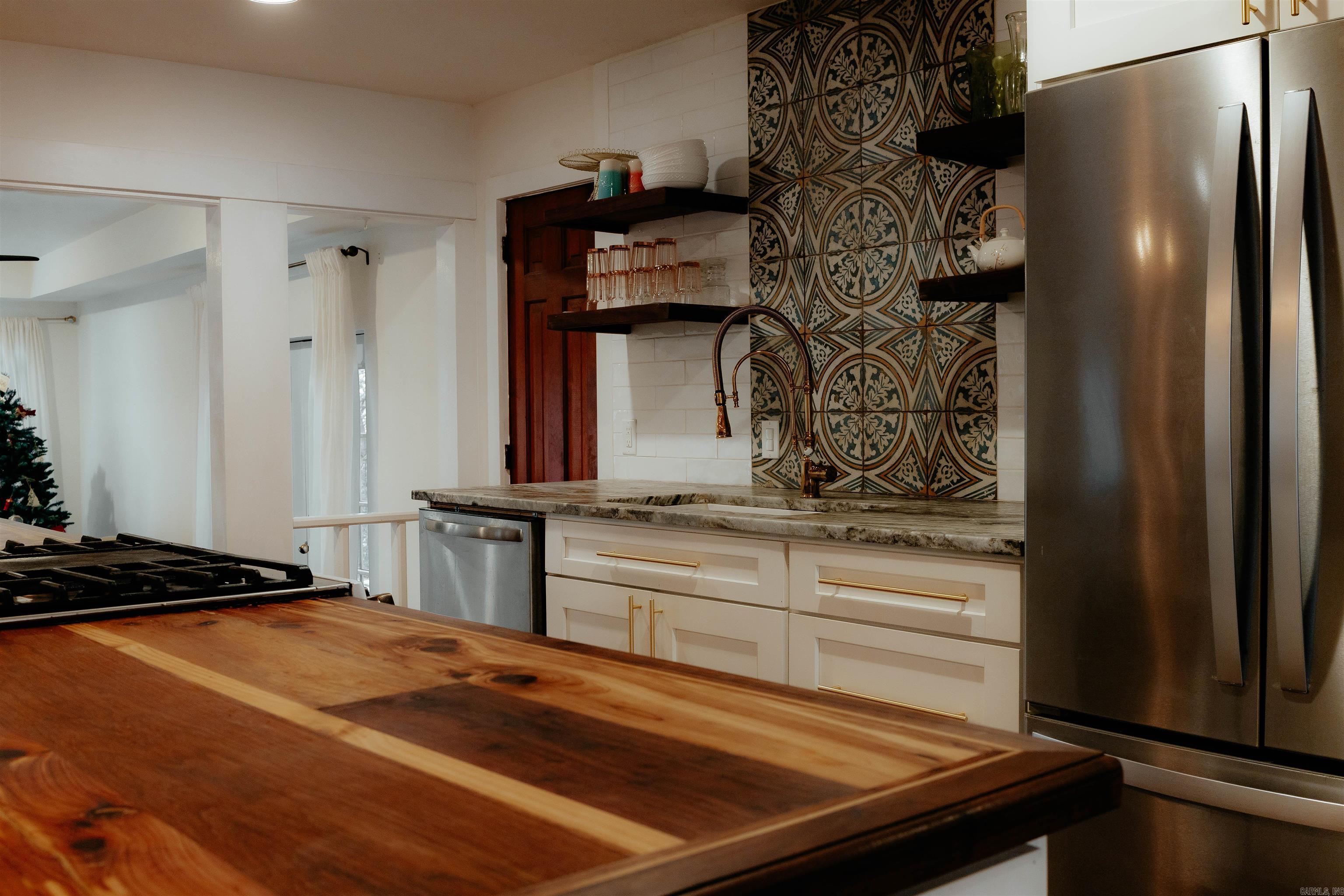 WALTON HEIGHTS - Residential