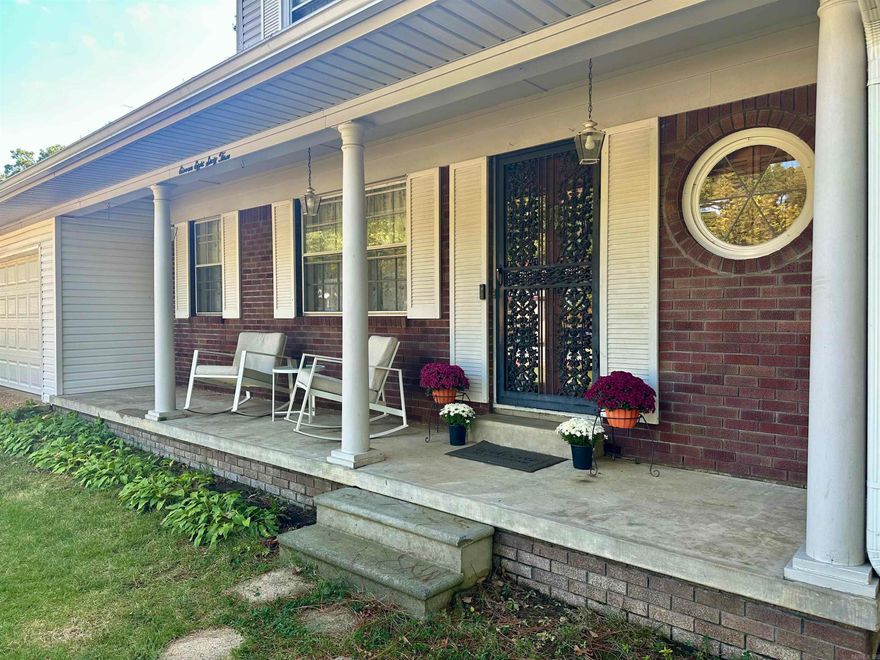 UPDATED home in Walton Heights. Refinished hardwoods and excellent styling throughout. Home has fresh finishes and clean, thoughtful updates throughout.