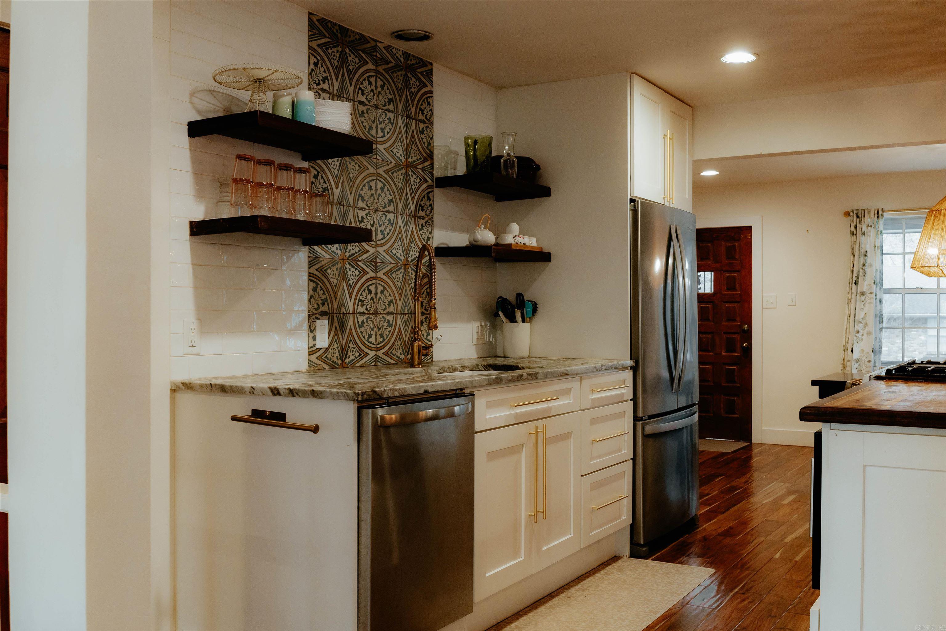 WALTON HEIGHTS - Residential