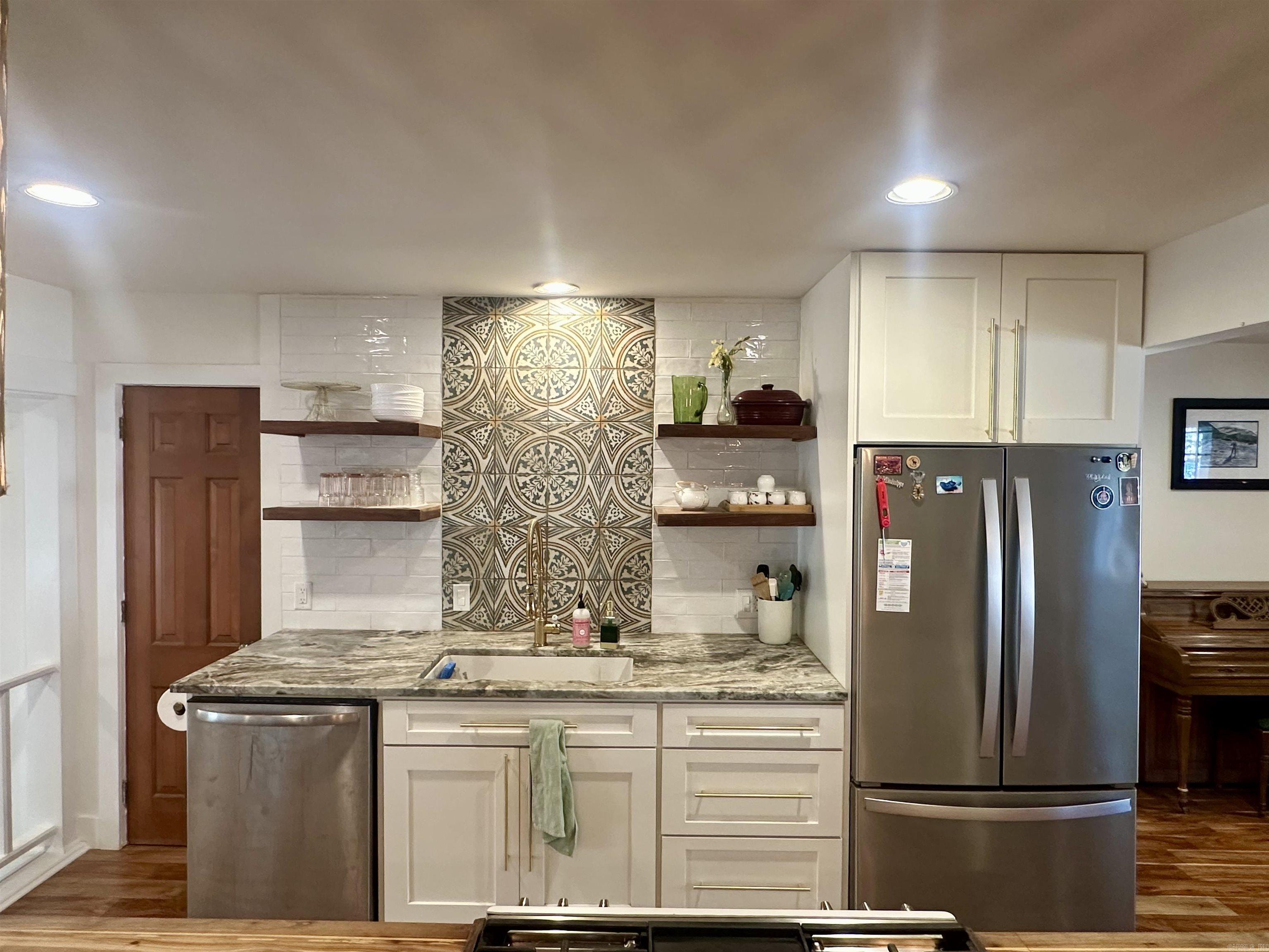 WALTON HEIGHTS - Residential