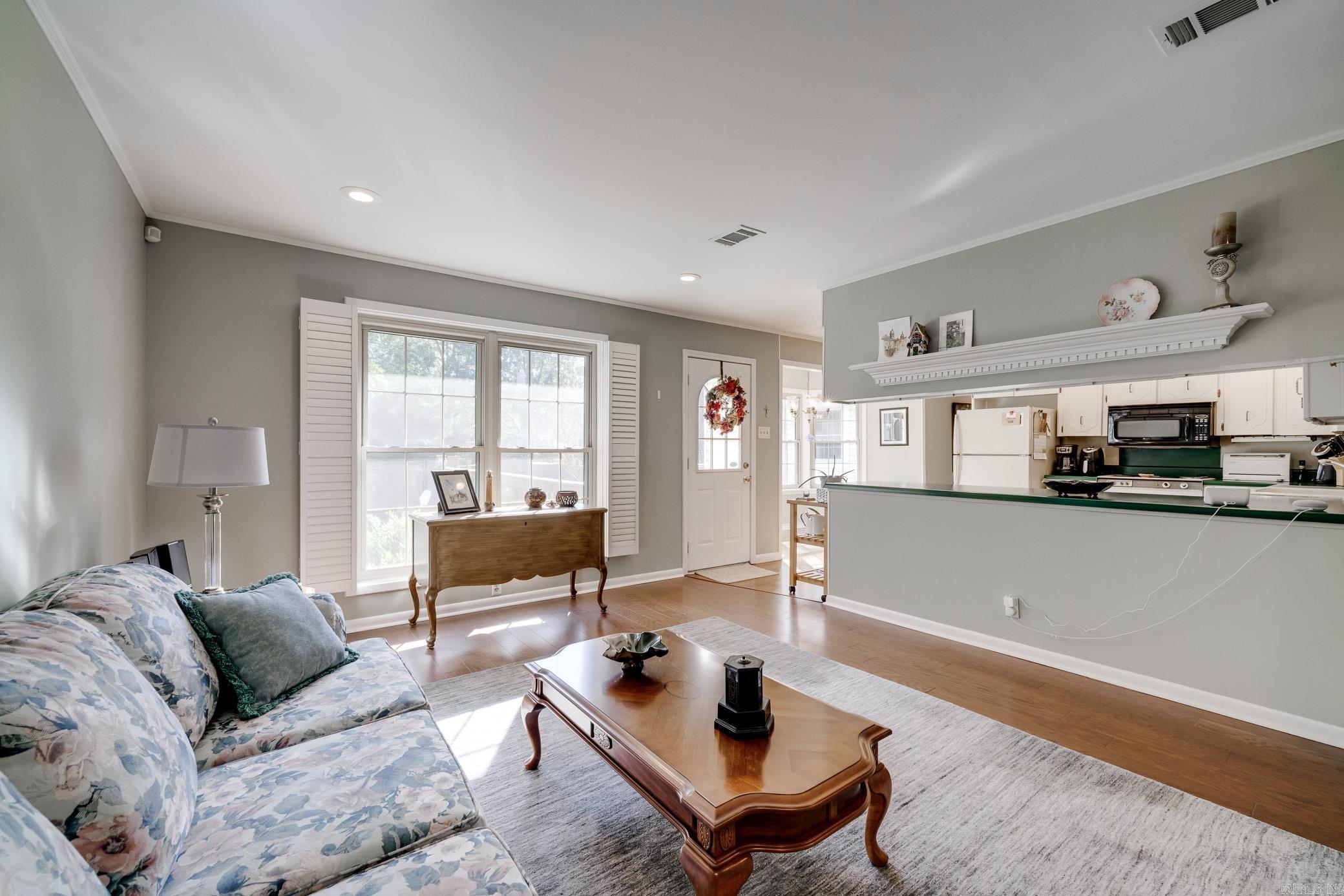 INDIAN HILLS - Residential