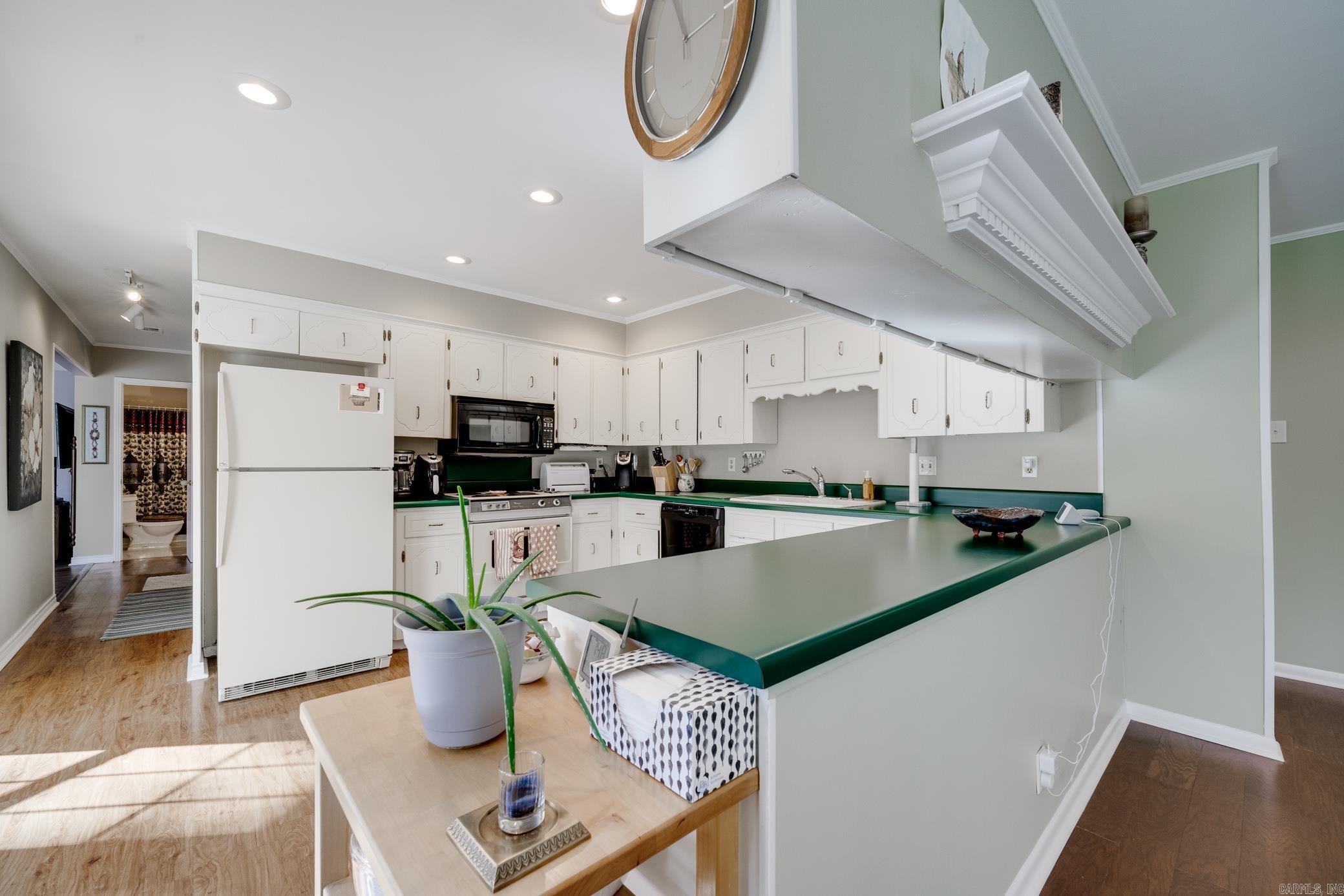 INDIAN HILLS - Residential