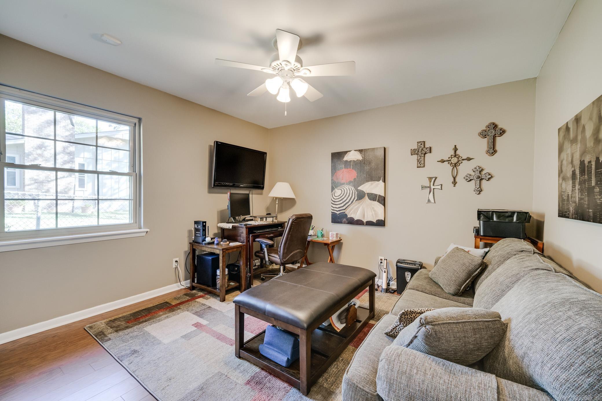 INDIAN HILLS - Residential