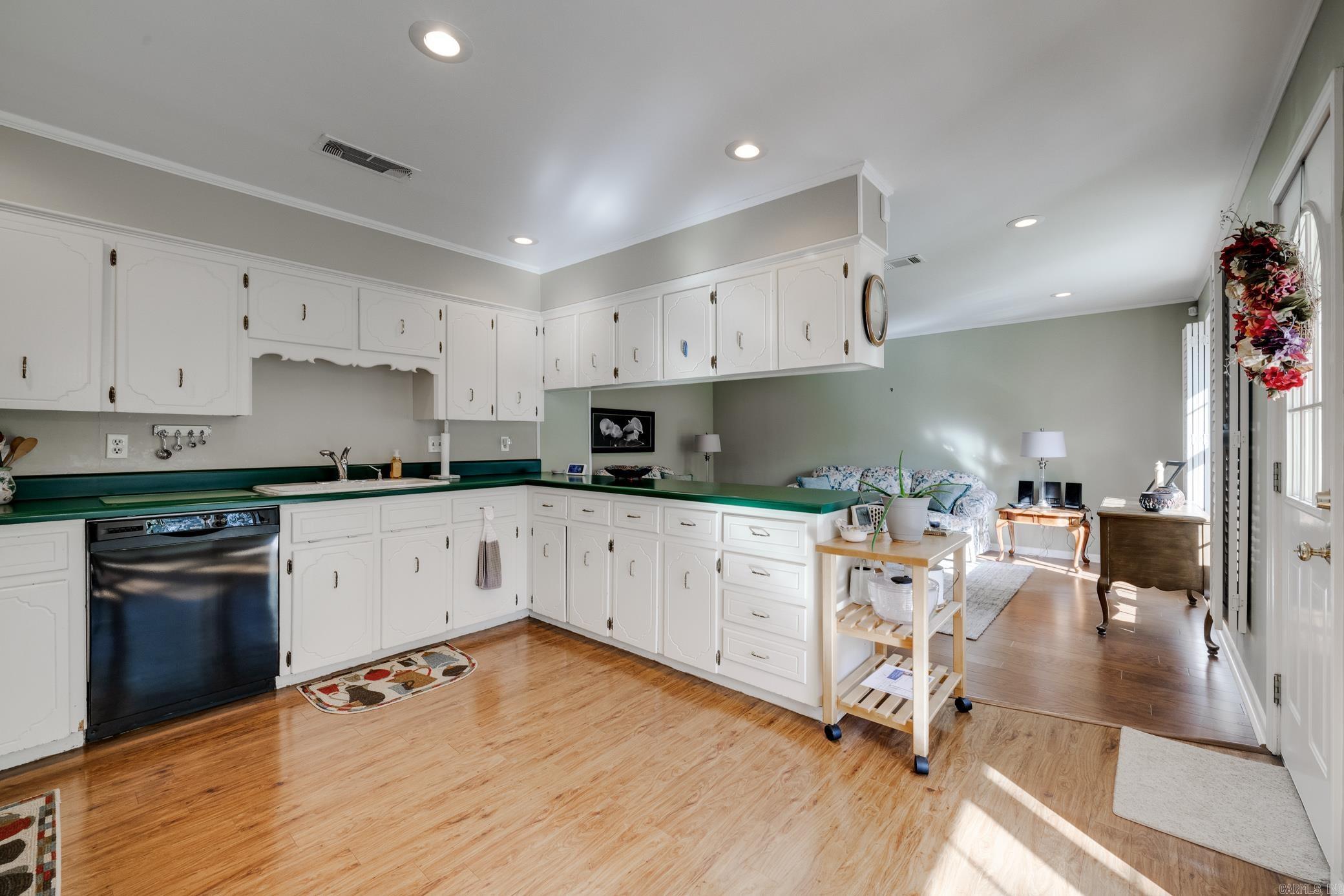 INDIAN HILLS - Residential