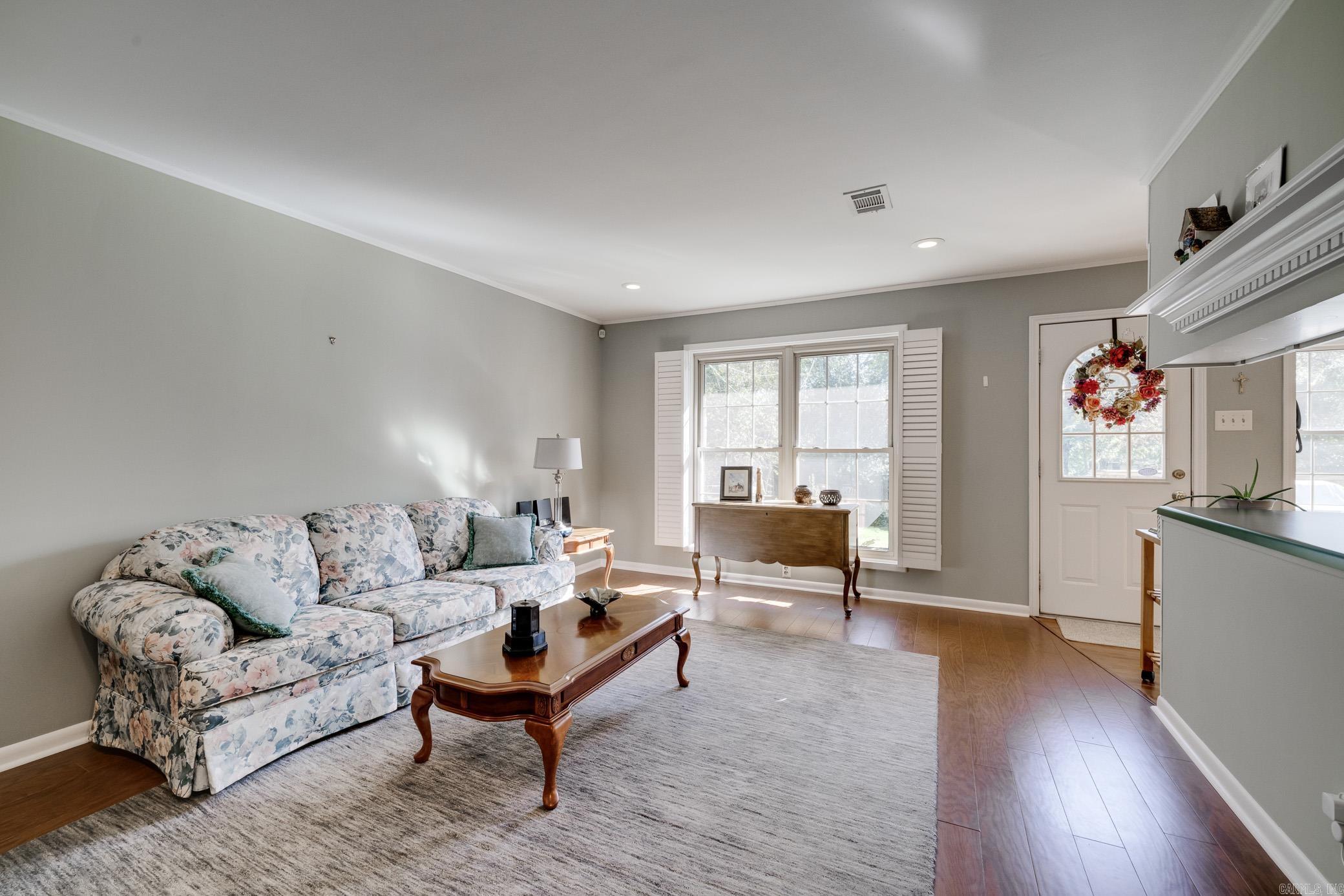 INDIAN HILLS - Residential