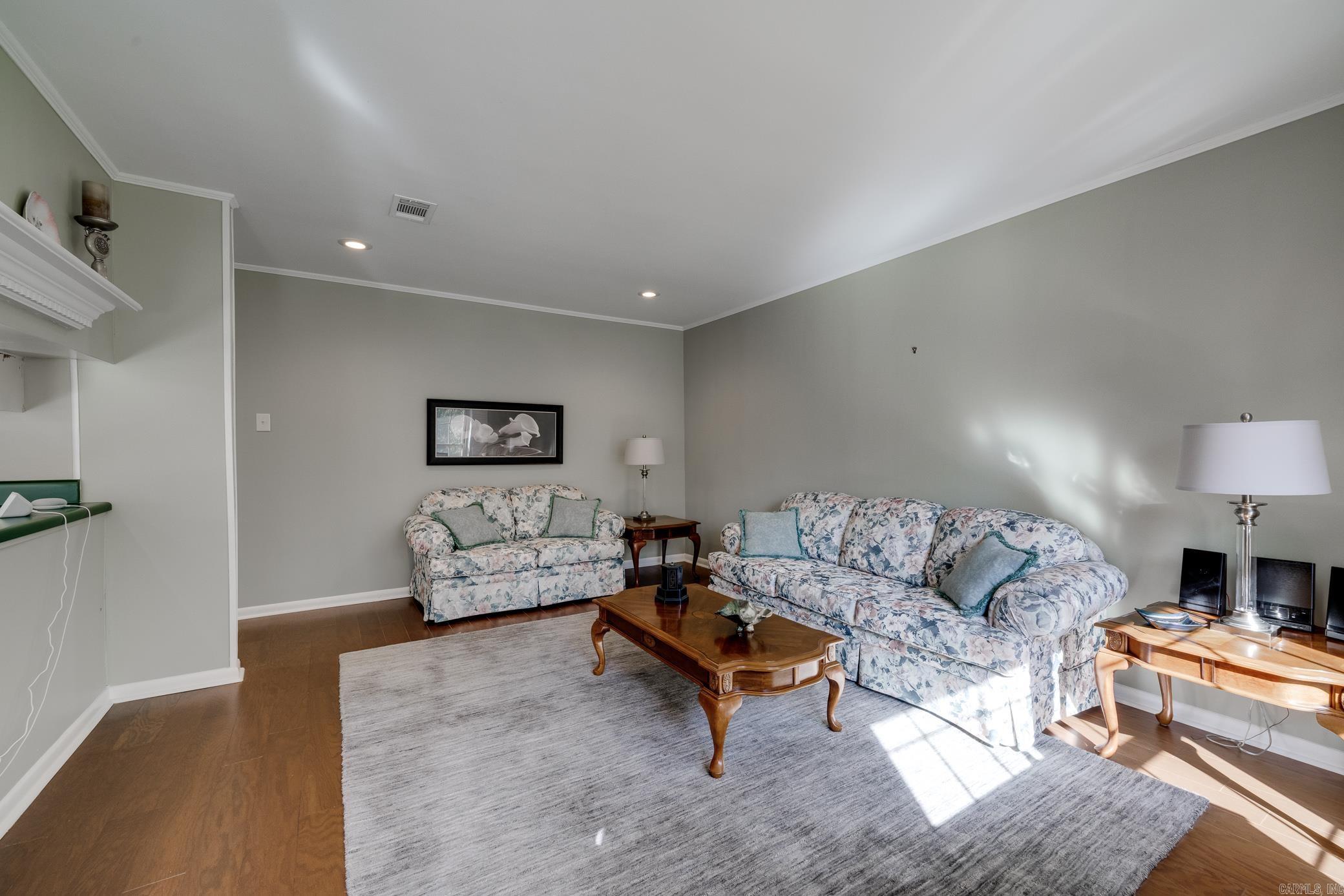 INDIAN HILLS - Residential