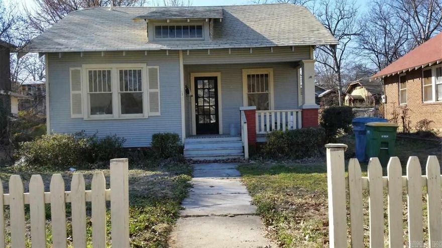This adorable 2 bedroom, 1 bathroom home offers so much historic charm and is located in the desirable Stiffts Station Neighborhood! Located minutes from UAMS, I-630, shopping, dining and many other amenities.