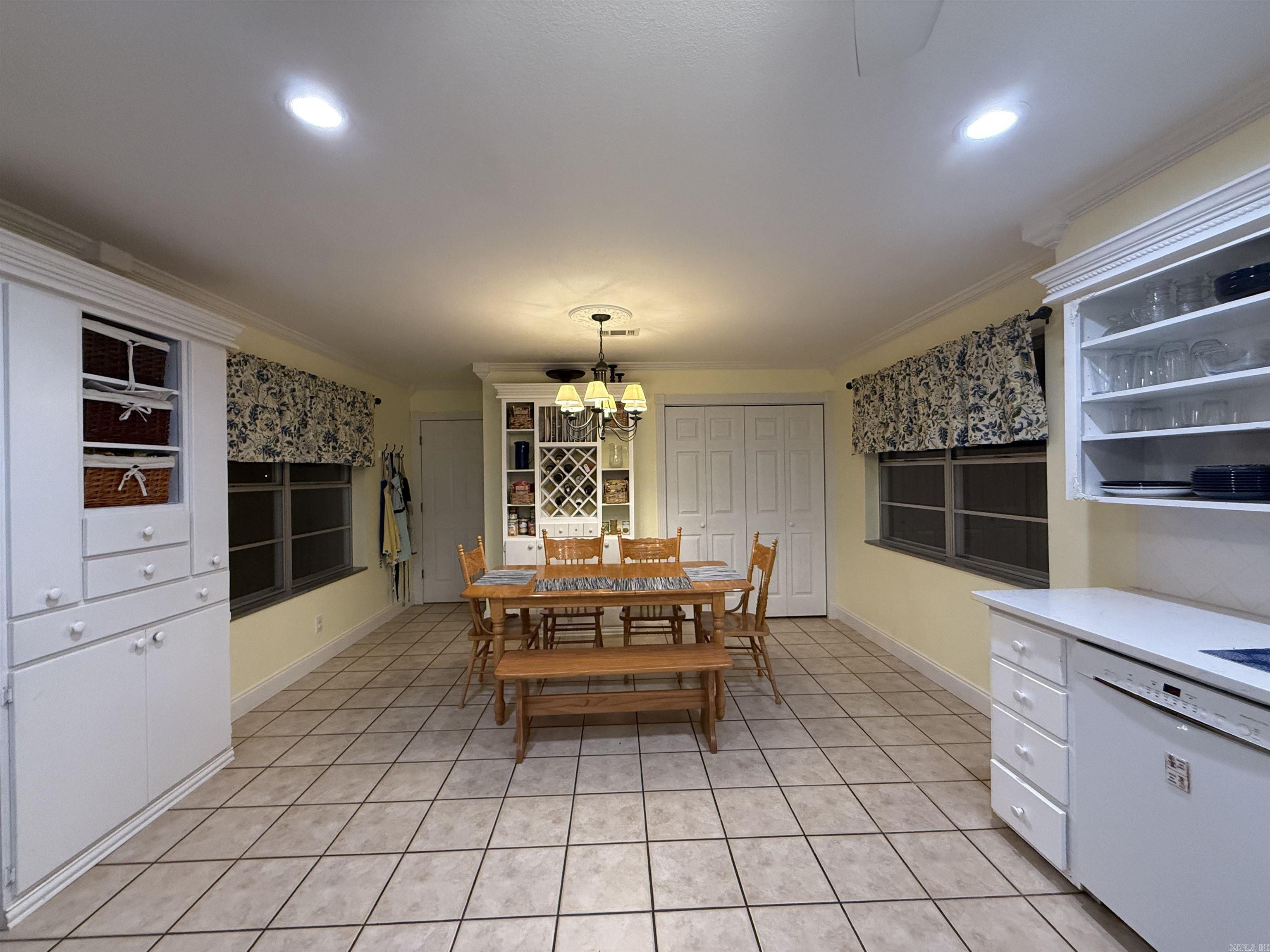 OAK FORREST - Residential